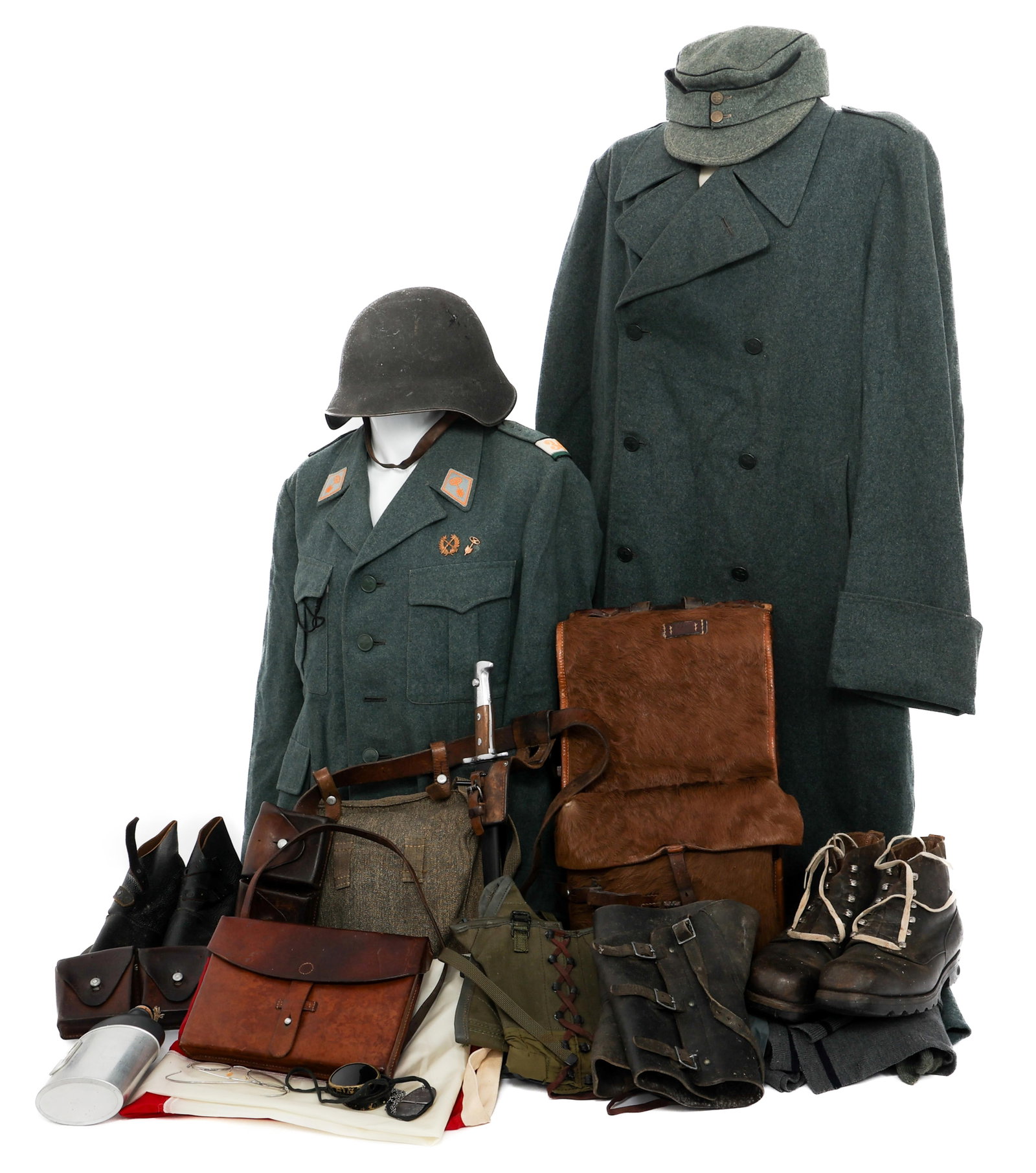 WWII SWISS ARMY COMPLETE SOLDIER UNIFORM & GEAR: WWII SWISS ARMY COMPLETE SOLDIER UNIFORM & GEAR WWII Swiss Army Complete Soldier's Uniform and Field Gear Kit. Includes Uniform, overcoat, field pack, gloves, belt, leather cartridge pouches, canteen,