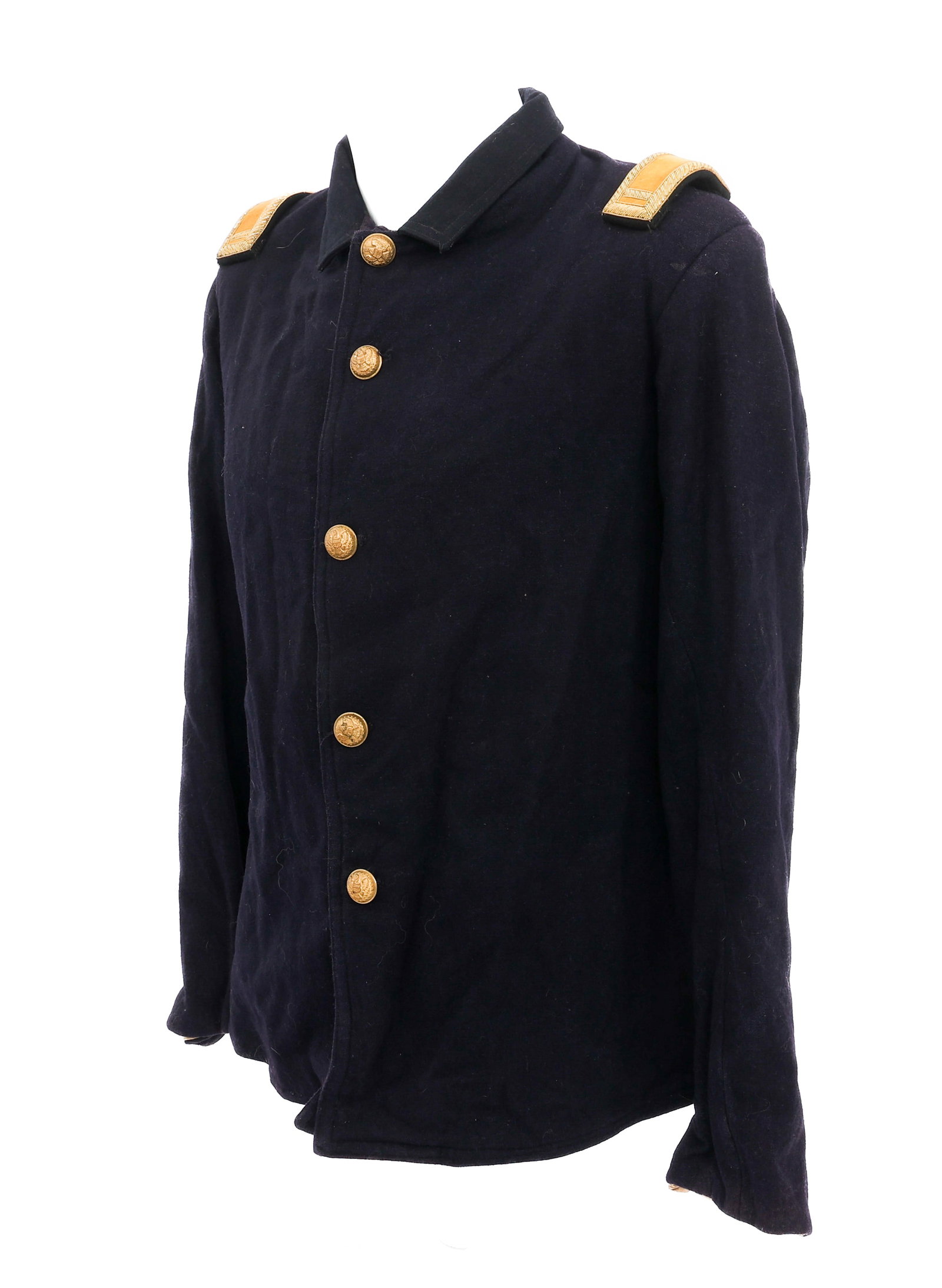 INDIAN WARS US CAVALRY 1st LIEUTENANT SACK COAT: INDIAN WARS US CAVALRY 1st LIEUTENANT SACK COAT Indian Wars US Cavalry 1st Lieutenant Sack Coat. Fine wool construction with five brass buttons. 1st Lieutenant shoulder boards. No stamps or tags. Size