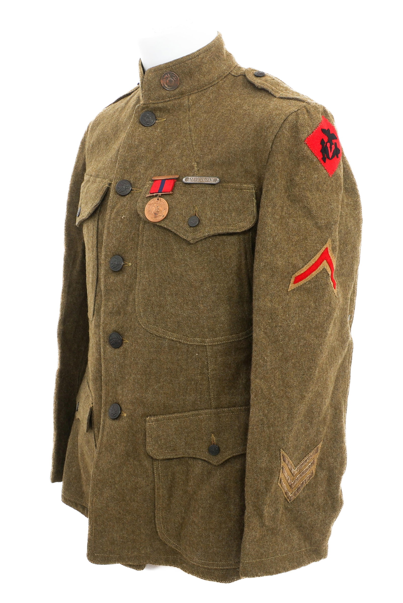 WWI USMC 1st BATTALION,13th MARINE REGIMENT TUNIC: WWI USMC 1st BATTALION,13th MARINE REGIMENT TUNIC WWI US Marine Corps 1st Battalion, 13th Marine Regiment Tunic. M1917 US Army issued wool tunic to the Marine Corps. US made USMC collar discs, 13th Ma