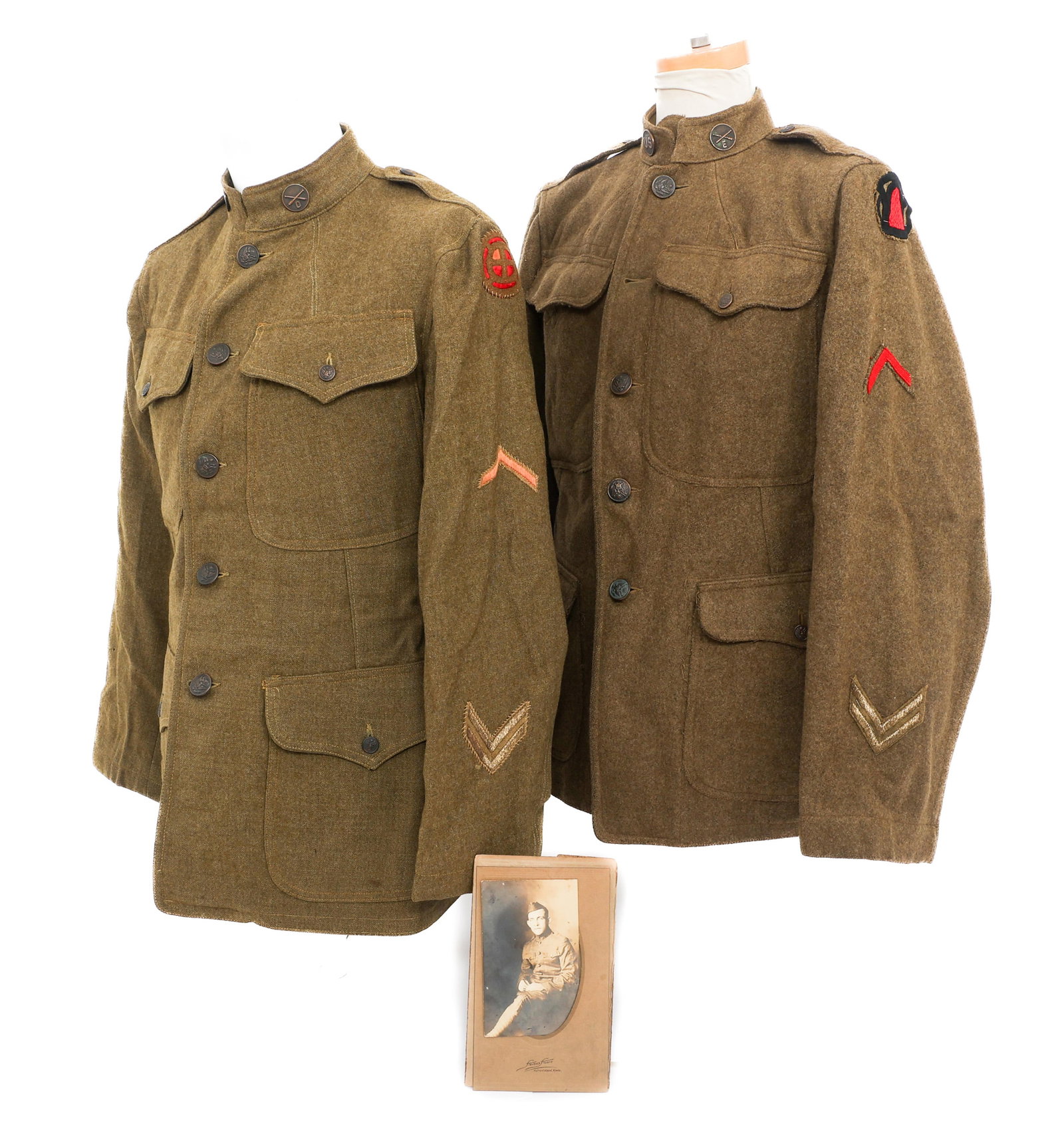 WWI US ARMY 35th & 89th DIVISION EM/NCO TUNICS: WWI US ARMY 35th & 89th DIVISION EM/NCO TUNICS WWI US Army 35th and 89th Division Enlisted Man/NCO Tunics. (1) 35th Division, 129th Field Artillery. Wool tunic with 35th Division shoulder, 129th FA pa