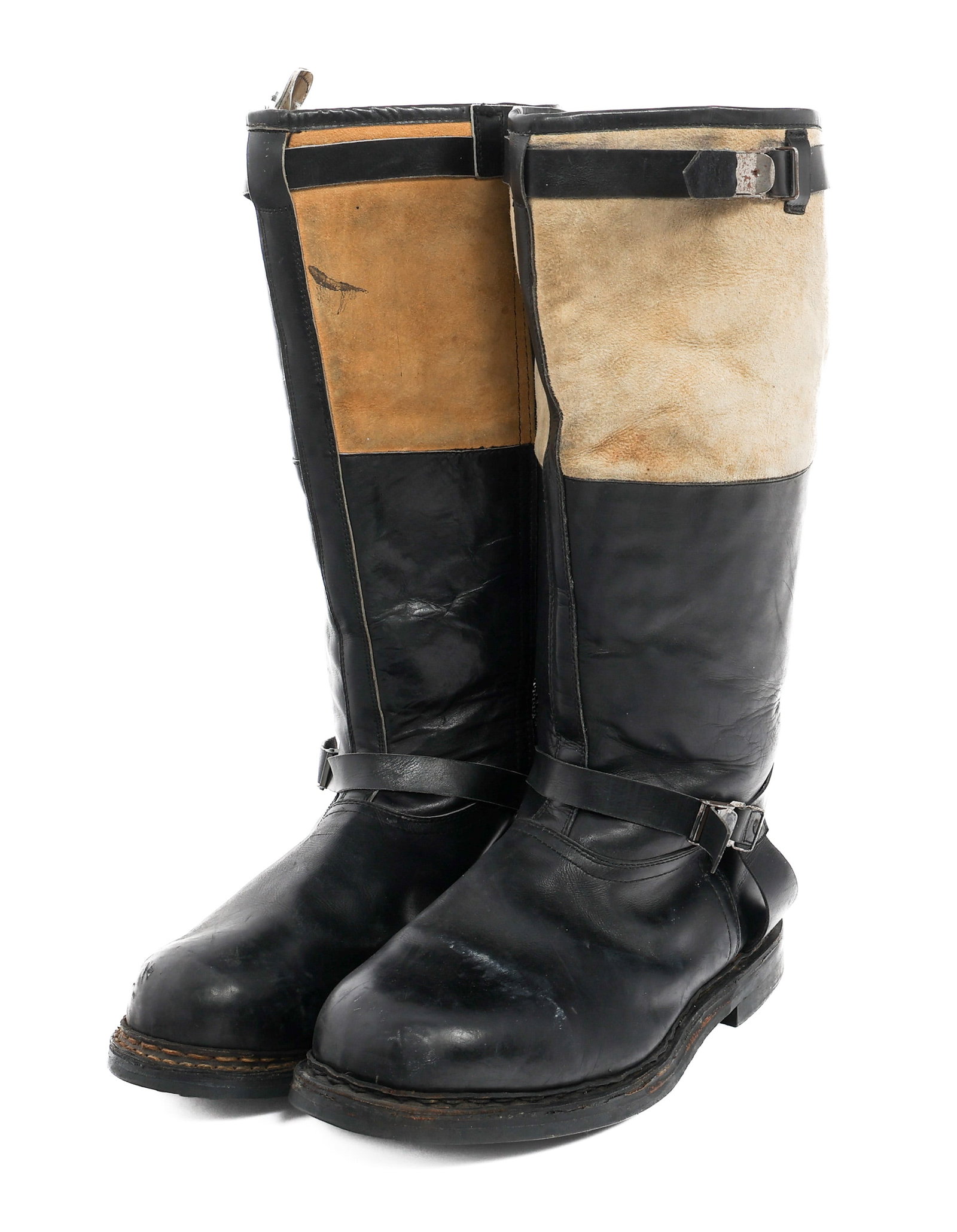 WWII GERMAN LUFTWAFFE ELECTRIC HEATED FLIGHT BOOTS: WWII GERMAN LUFTWAFFE ELECTRIC HEATED FLIGHT BOOTS WWII German Luftwaffe Electric heated and Winter Flying Mismatched Boots. (1) Electric Heat. Black leather & suede construction with sheep wool liner