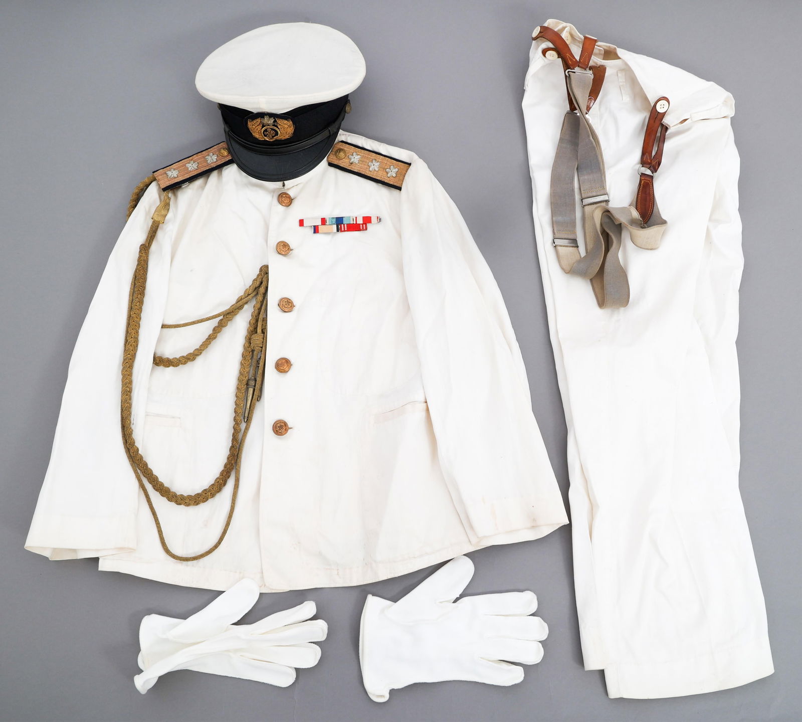 WWII IMPERIAL JAPANESE NAVY ADMIRAL DRESS UNIFORM: WWII IMPERIAL JAPANESE NAVY ADMIRAL DRESS UNIFORM WWII Imperial Japanese Navy Admiral Dress White Uniform. White, cotton tunic with Admiral shoulder boards, bullion Aiguillette and ribbon bar. No visi