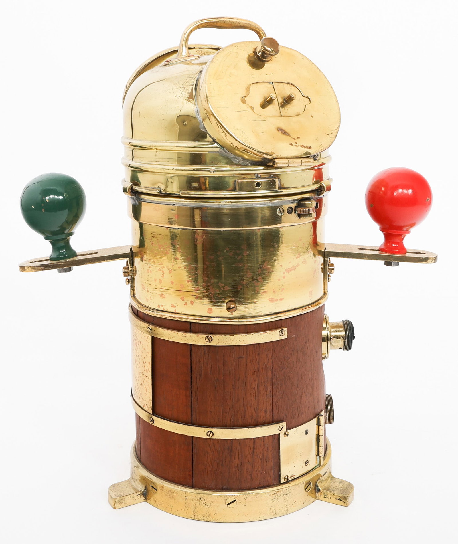 WWI - WWII ROYAL NAVY "FAITHFUL FREDDIE" BINNACLE: WWI - WWII ROYAL NAVY "FAITHFUL FREDDIE" BINNACLE WWI - WWII British Royal Navy "Faithful Freddie" Submarine Binnacle. Brass and wood construction with compass on the interior. Brass data plate marked