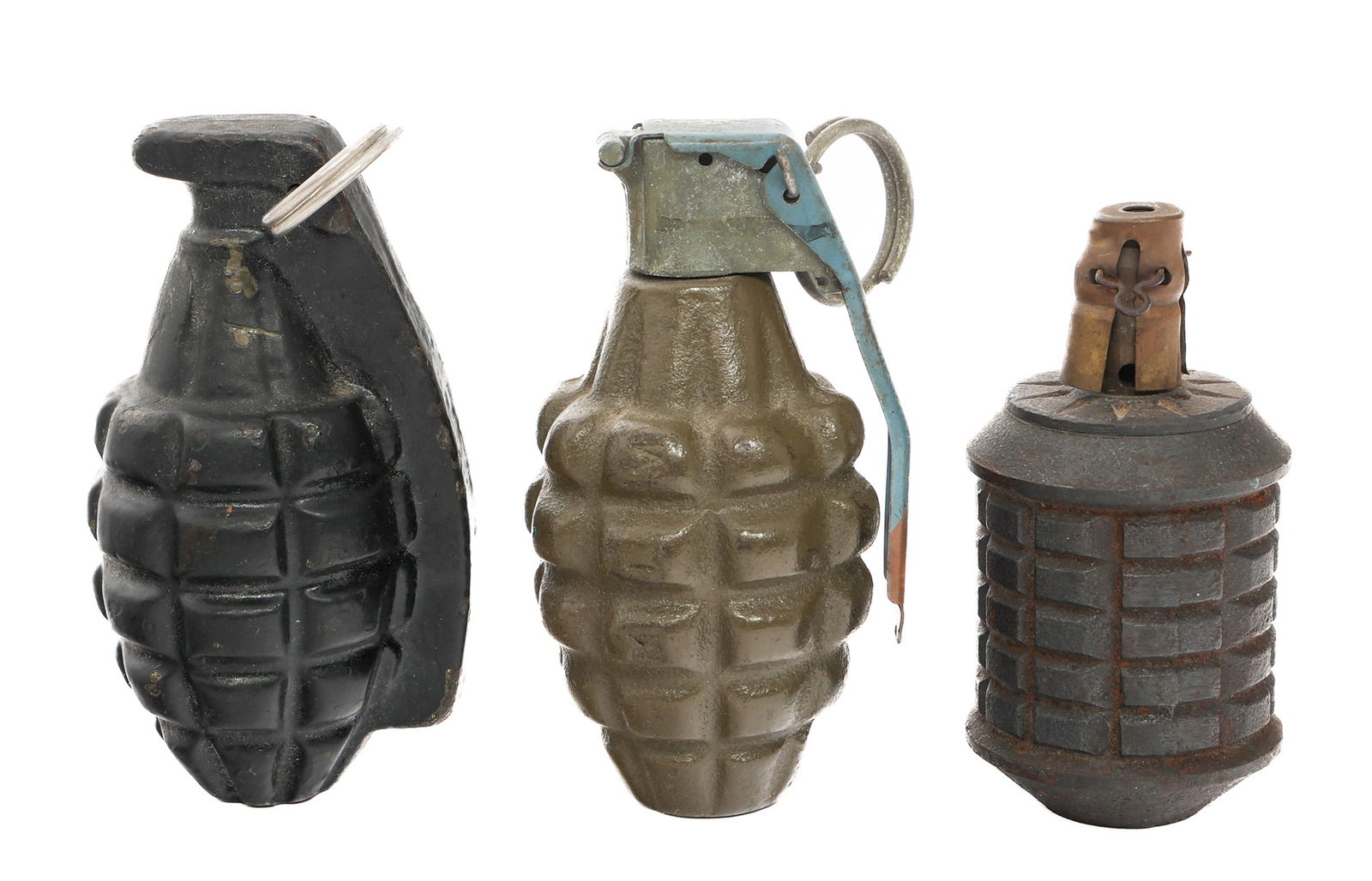 WWII US ARMY MkII & JAPANESE TYPE 97 GRENADES: WWII US ARMY MkII & JAPANESE TYPE 97 GRENADES WWII US Army MkII Pineapple and Japanese Type 97 Hand Grenades. (1) MkII Training Grenade. Fuse with blue and red spoon. (1) Cast Model Dummy MKII Trainin