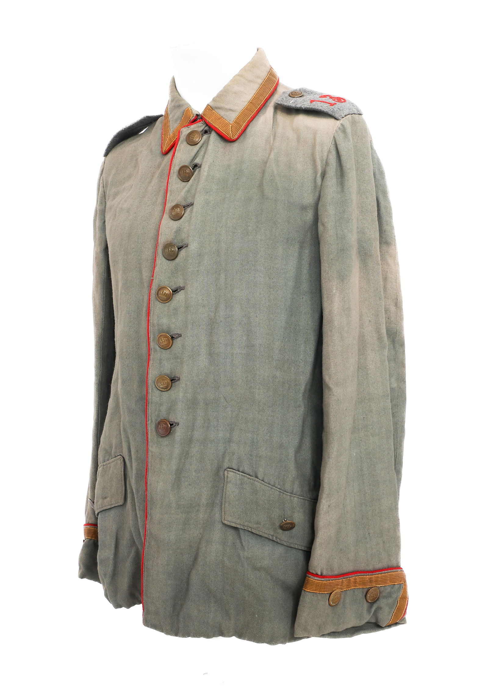WWI GERMAN PRIVATE PURCHASE M1910 FELDGRAU TUNIC: WWI GERMAN PRIVATE PURCHASE M1910 FELDGRAU TUNIC WWI Imperial German Private Purchase NCO M1910 Feldgrau Tunic. Cotton/linen, lightweight summer tunic with red piping. Bullion collar and cuff trim. Im