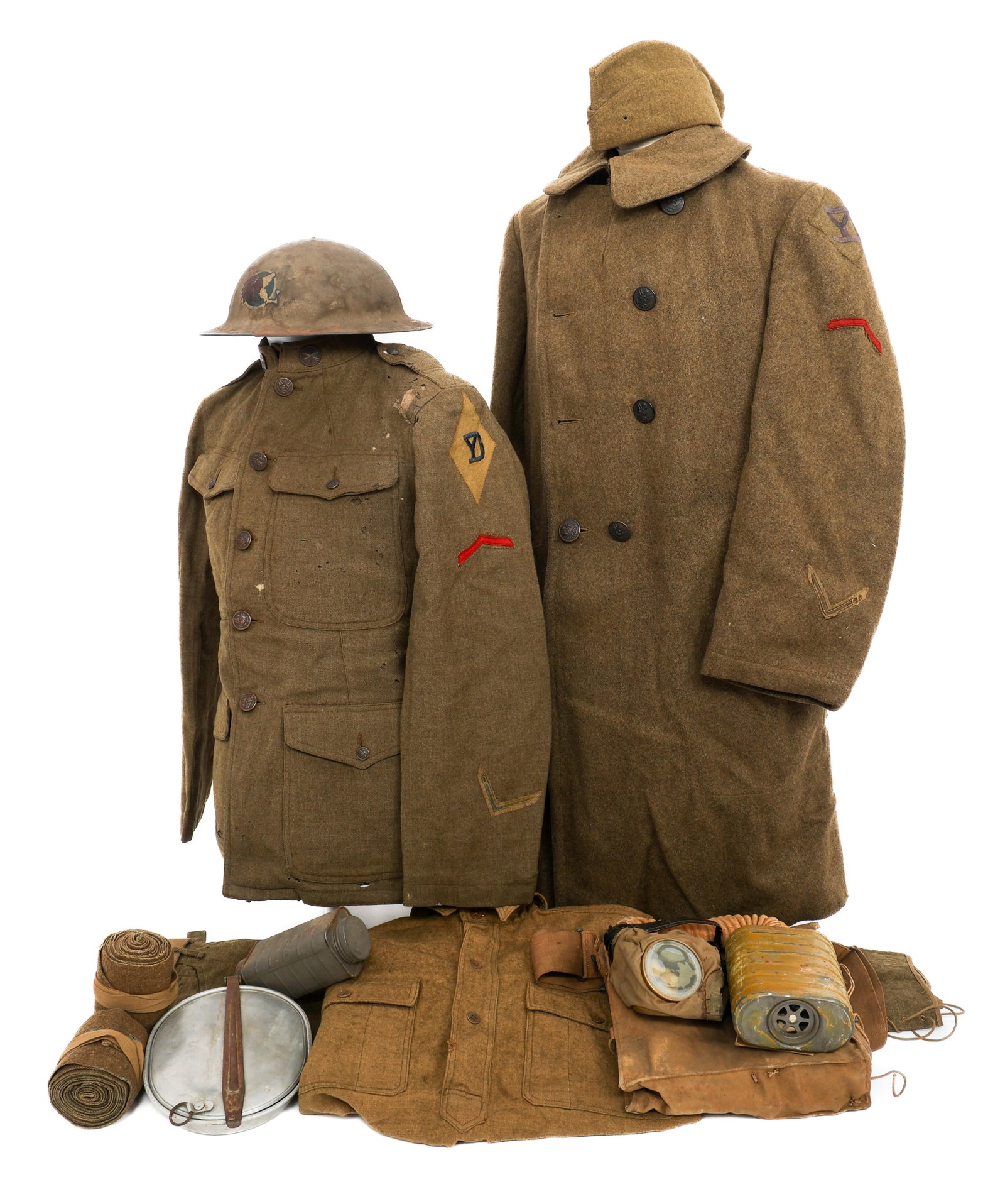 WWI AEF 101st FIELD ARTILLERY REGIMENT NAMED GROUP: WWI AEF 101st FIELD ARTILLERY REGIMENT NAMED GROUP WWI AEF Headquarters Company, 101st Field Artillery Regiment, 26th Division Uniform Grouping. Named to Grover C. Harbaugh 3718383. (1) Gas Mask with 