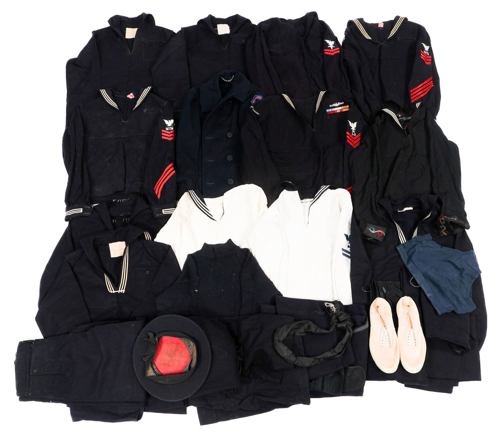 COLD WAR USN ENLISTED & AIR FORCE ROTC UNIFORM: COLD WAR USN ENLISTED & AIR FORCE ROTC UNIFORM Cold War US Navy Enlisted and Air Force ROTC Uniform Items. Includes Blue and white jumpers, trousers, "Donald Duck" cap, shoes, Air ROTC coat and more.