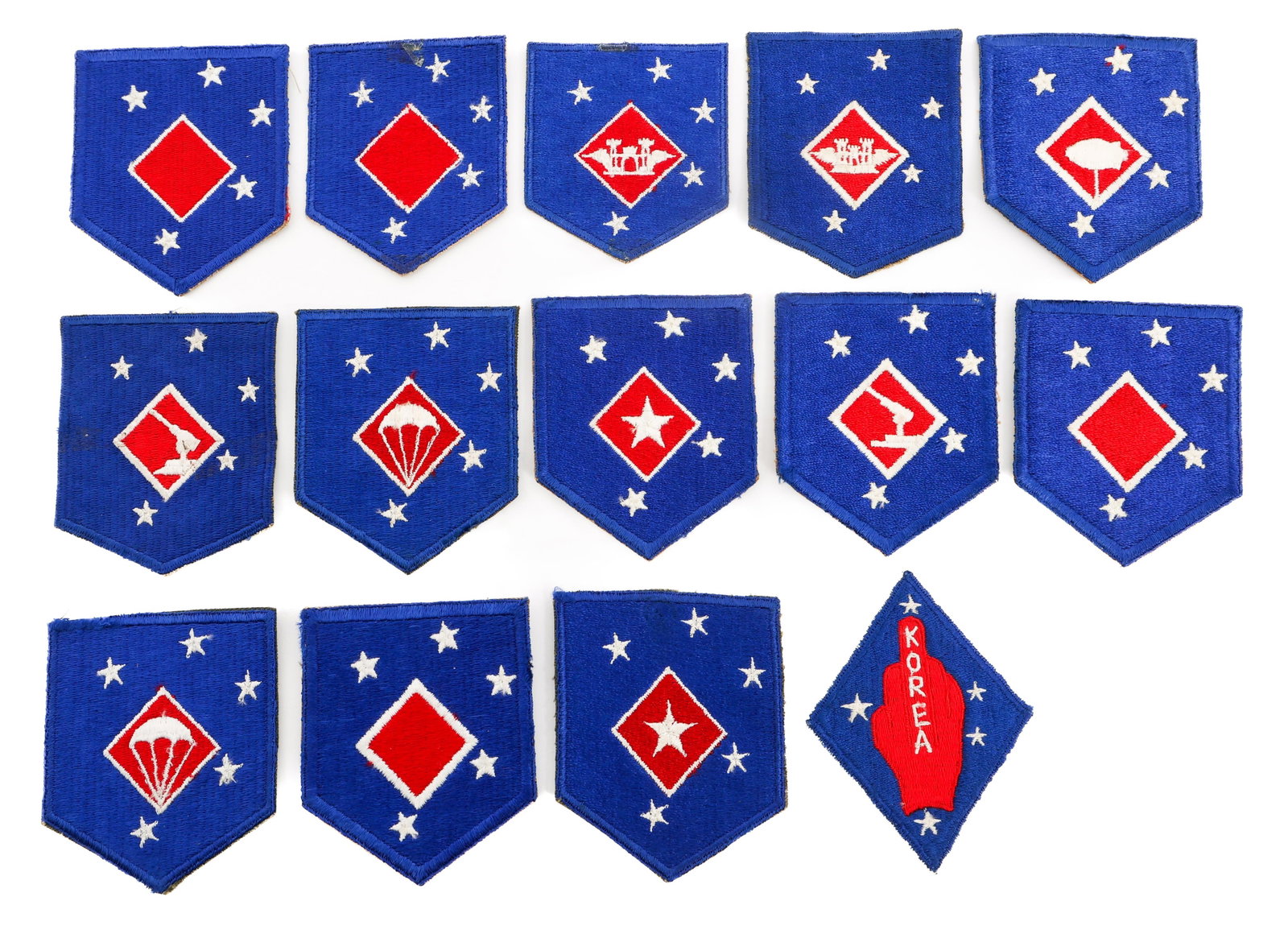 WWII - COLD WAR US MARINE CORPS 1st MAC PATCHES: WWII - COLD WAR US MARINE CORPS 1st MAC PATCHES WWII - Cold War USMC 1st Marine Amphibious Corps Patches. Full embroidered construction. (2) Defense Battalion. (2) Supply and Service. (1) Balloon Batt