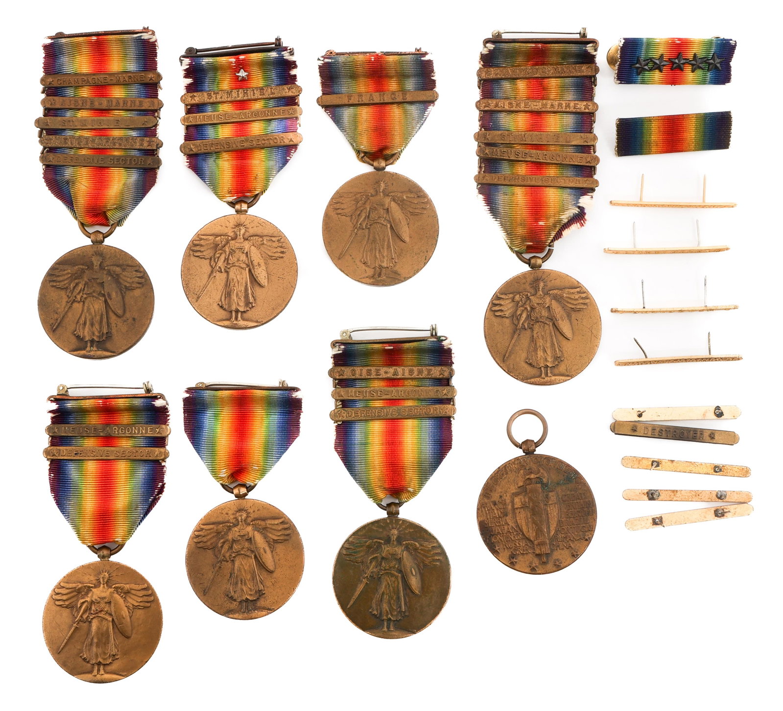 WWI US AEF VICTORY MEDALS & CAMPAIGN BARS: WWI US AEF VICTORY MEDALS & CAMPAIGN BARS WWI US AEF Victory Medals, Campaign Bars, and Ribbon Bars. (8) WWI Victory Medals with campaign bars. One is missing the ribbon. (9) Campaign Bars. Includes S