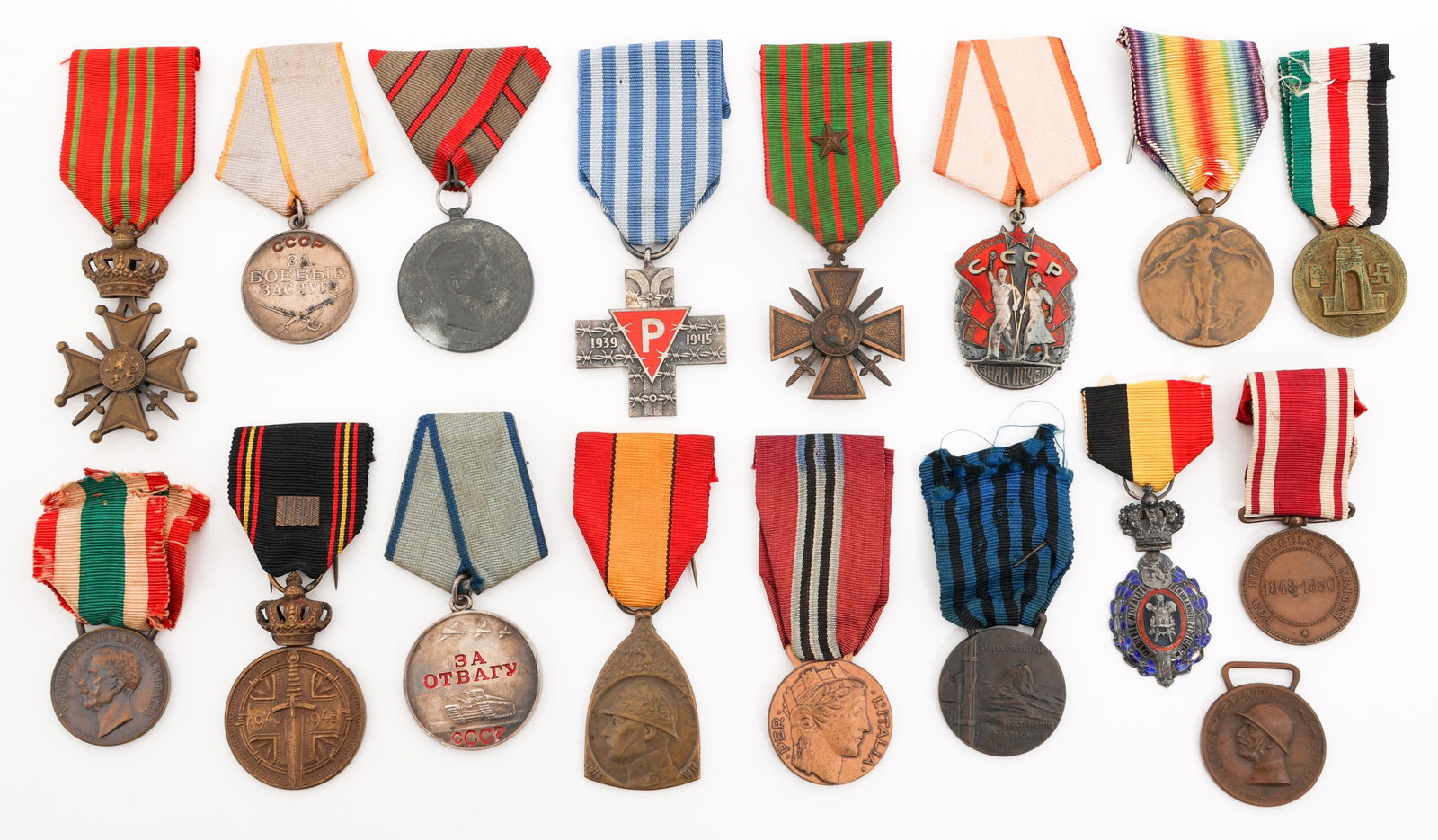 WWI - WWII EUROPEAN MILITARY MEDALS: WWI - WWII EUROPEAN MILITARY MEDALS WWI - WWII European Military Medals. Includes French Croix de Guerre, Belgian Croix de Guerre, Polish Auschwitz Cross, German-Italian African Campaign Medal, Belgia