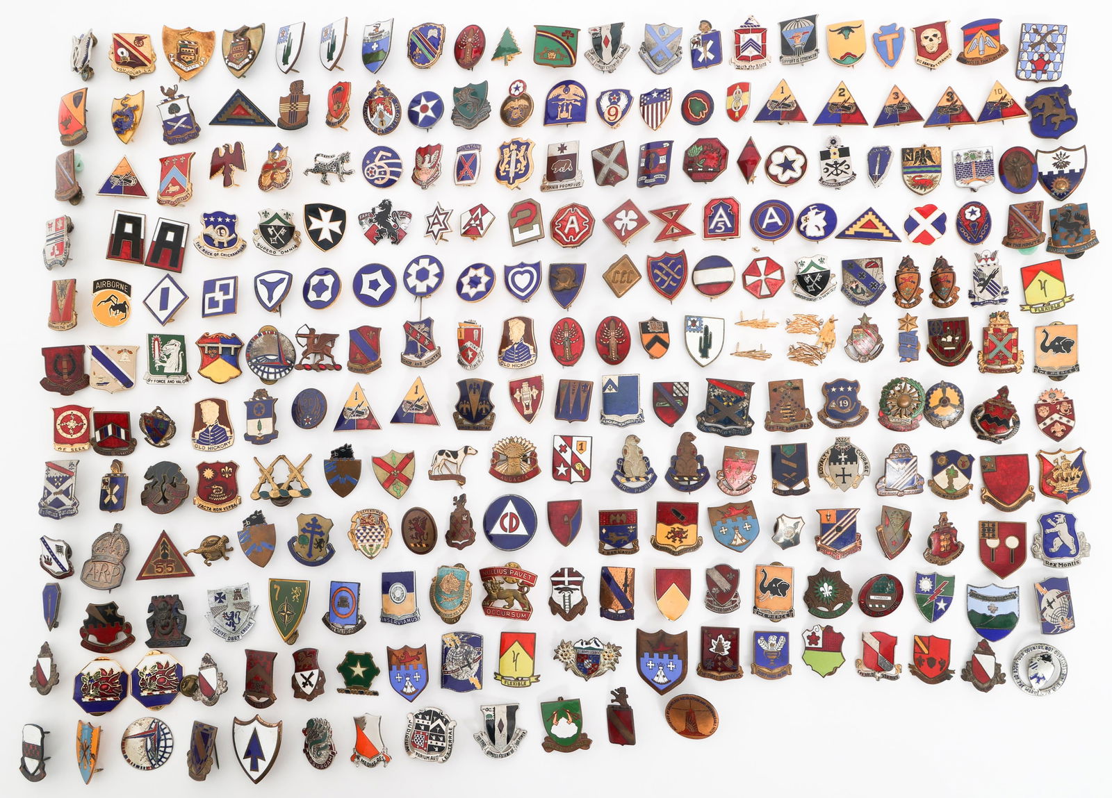 WWII - COLD WAR US ARMY DUI PINS: WWII - COLD WAR US ARMY DUI PINS WWII - Cold War US Army DUI Pins. Includes Army Engineer Special Brigades, 101st Airborne Division Support Command, 505th Parachute Infantry regiment, 9th Army, Air Fe