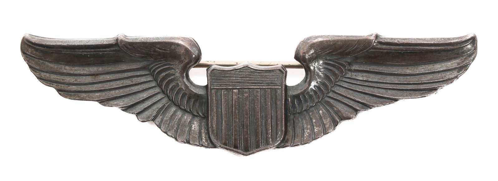 WWII USAAF CBI 10TH AF ATTRIBUTED KIA PILOT WINGS: WWII USAAF CBI 10TH AF ATTRIBUTED KIA PILOT WINGS WWII USAAF CBI 2nd Troop Carrier, 10th Air Force KIA Pilot Presentation Wings. Attributed to 2nd Lieutenant Howard R. Benson, O-745270, Co-Pilot of th