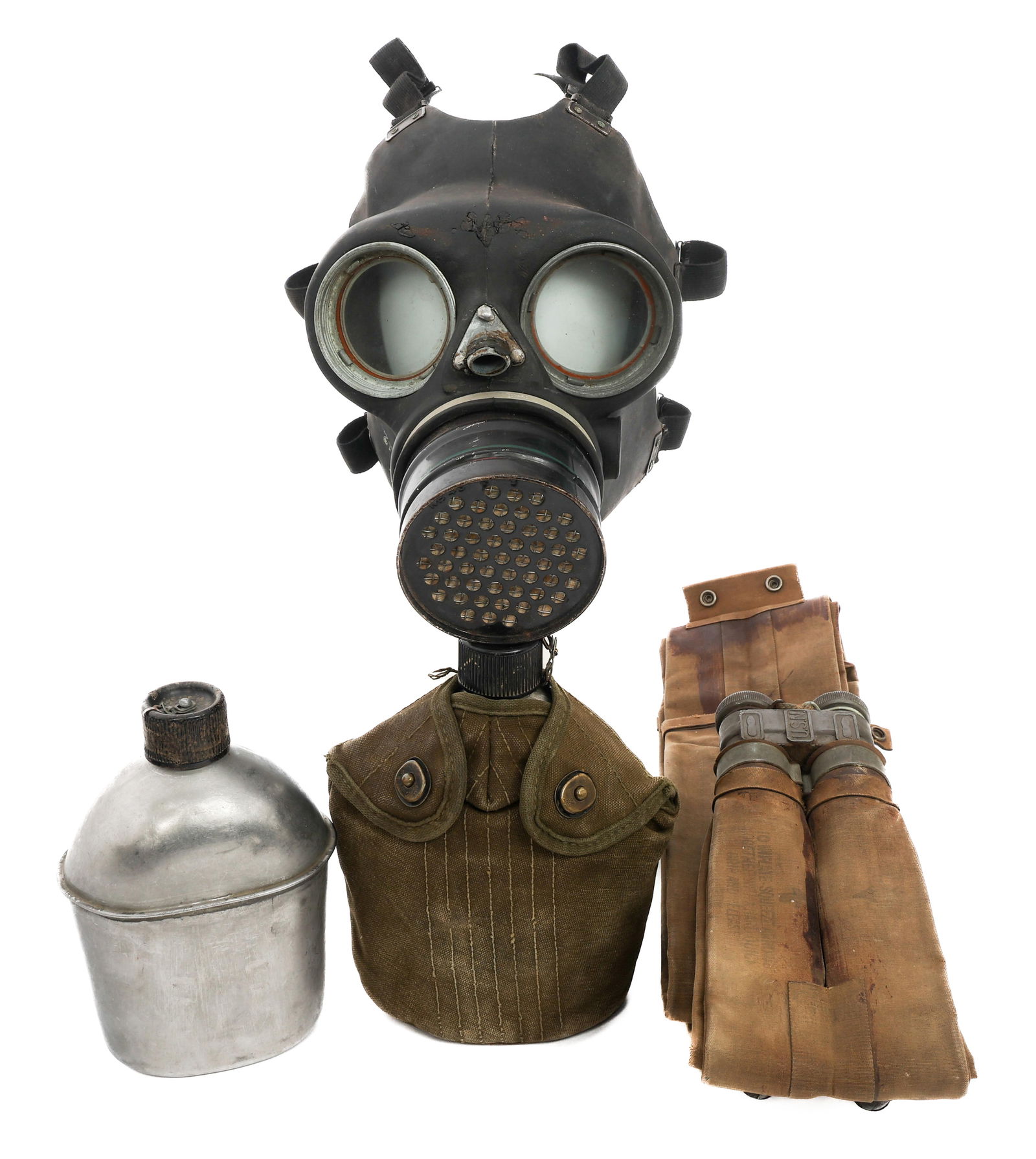 WWII US & UK M26 INFLATABLE LIFE BELT & FIELD GEAR: WWII US & UK M26 INFLATABLE LIFE BELT & FIELD GEAR WWII US and UK Field Gear. (1) M26 Inflatable Life Belt. (1) UK Civil Service Gas Mask. (2) Canteens. Dated 1944 and 1945. One with cloth cover.