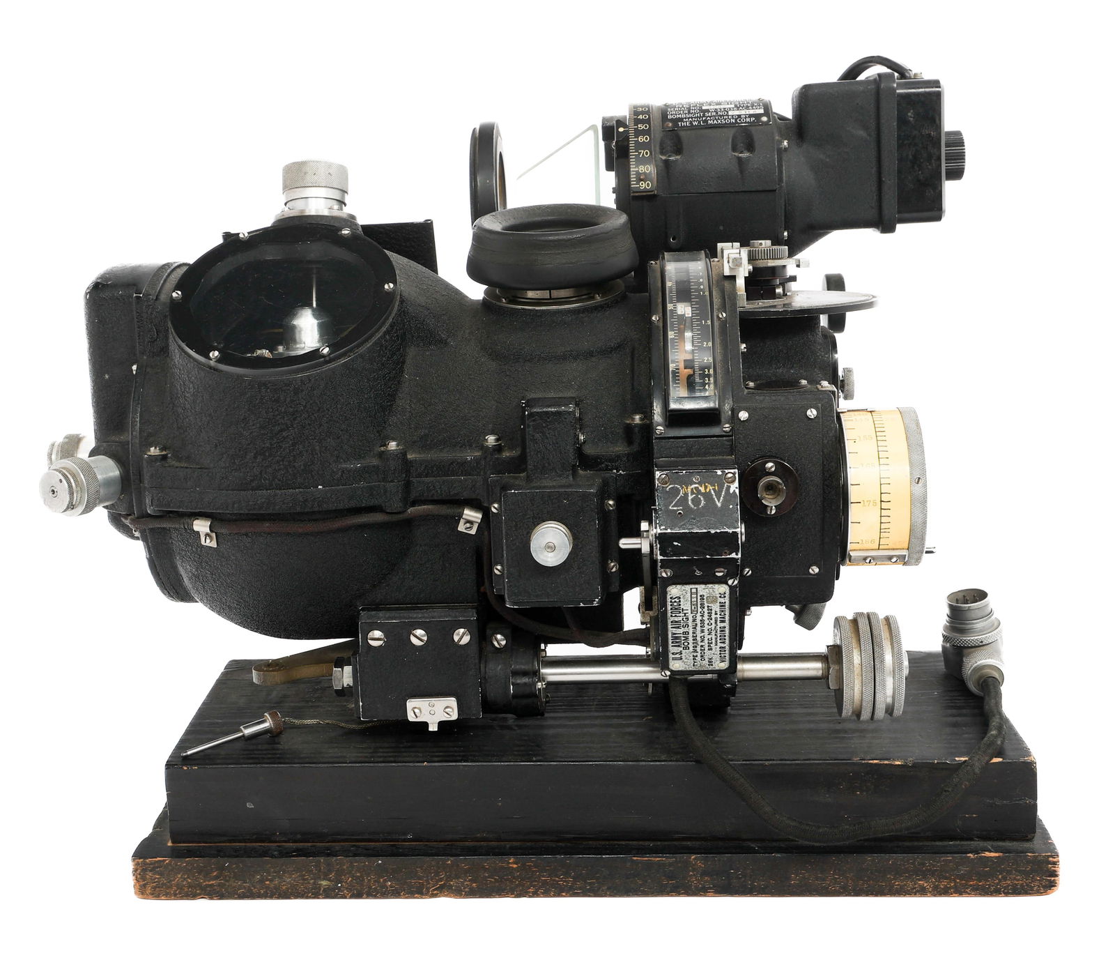 WWII USAAF M-9B NORDEN BOMB SIGHT & TYPE X1 REFLEX: WWII USAAF M-9B NORDEN BOMB SIGHT & TYPE X1 REFLEX WWII USAAF M-9B Norden Bomb Sight with Type X-1 Reflex Collimator. Maker marked by Victor Adding Machine Co and serial number V-5118 on USAAF data pl