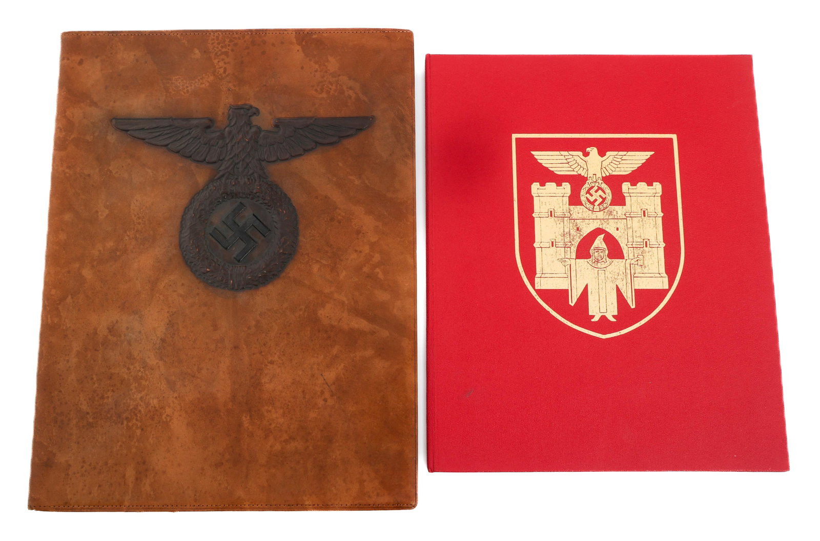 WWII GERMAN CERTIFICATE FOLDER & SKETCH BOOK: WWII GERMAN CERTIFICATE FOLDER & SKETCH BOOK WWII German Certificate Folder & Sketch Book. (1) Certificate Folder. NSDAP Eagle over Munich Coat of Arms on the cover. No certificate included. Size: 14"