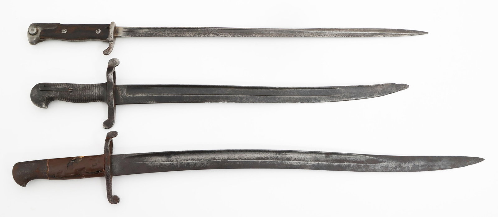 19th C. BRITISH & GERMAN BAYONETS: 19th C. BRITISH & GERMAN BAYONETS 19th C. British & German Bayonets. No scabbards. (1) British P1856. No visible marks. Grips have been repainted. (1) German M1898 Bayonet. Maker marked by Simson & Co
