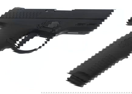 STEYR MODEL 40 40 S&W CALIBER PISTOL: STEYR MODEL 40 40 S&W CALIBER PISTOL Steyr Model 40 .40 S&W caliber semi automatic pistol. Import stamped GSI. Matte black finish. Polymer frame. Triangle front and trapezoid rear sights. Manual.