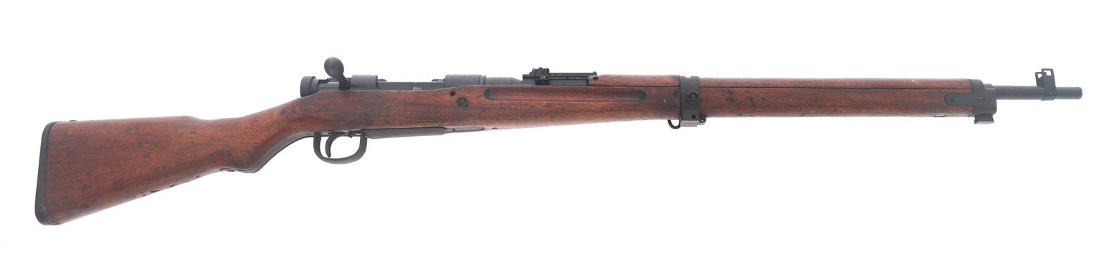 WWII JAPANESE KOKURA TYPE 99 7.7mm ARISAKA RIFLE: WWII JAPANESE KOKURA TYPE 99 7.7mm ARISAKA RIFLE WWII Japanese Kokura Type 99 7.7x58mm caliber Arisaka rifle. Series 21. No import stamp. Bolt stamped 06. Extractor stamped 855. Ground Mum. Knurled sa