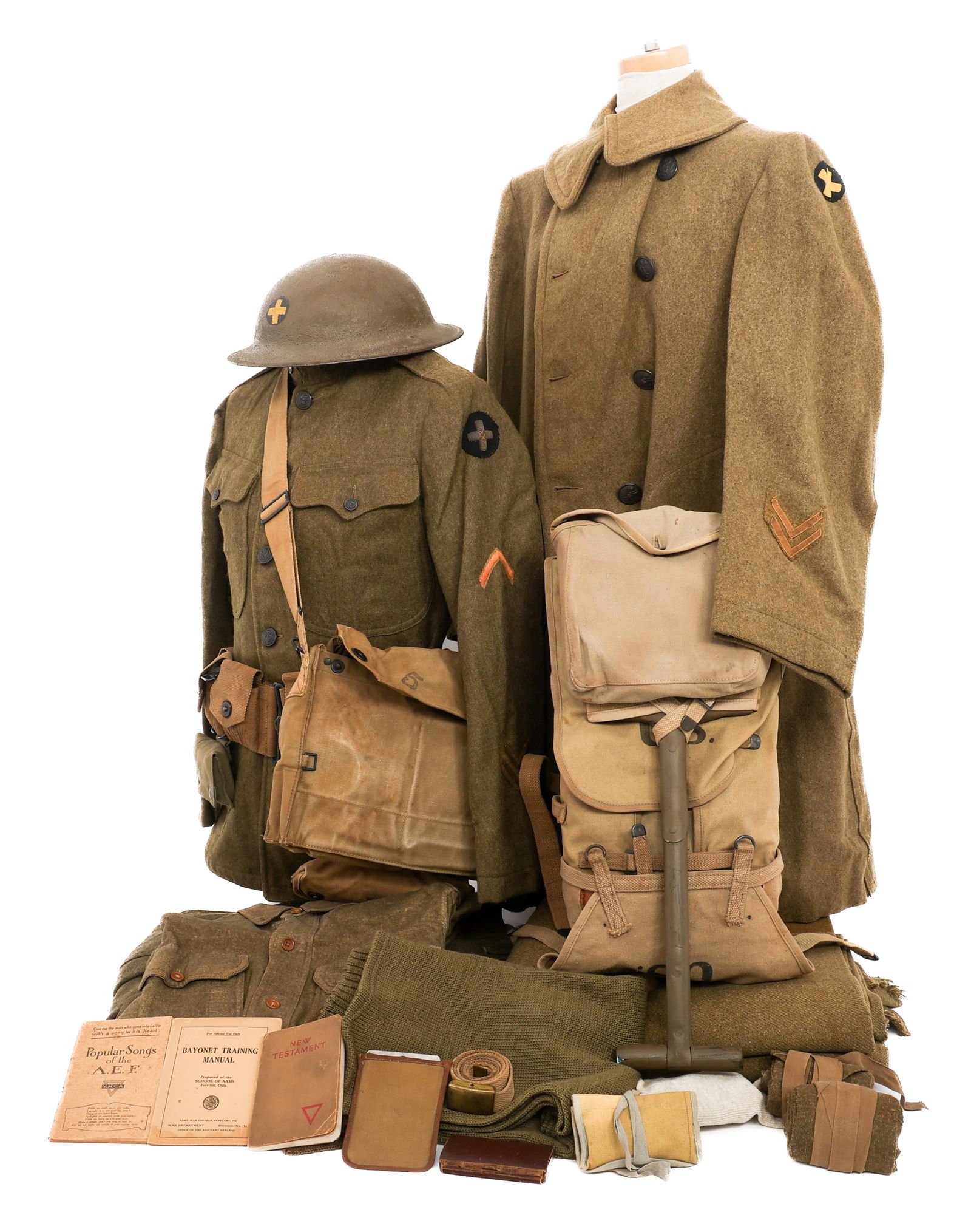 WWI US AEF 33rd DIVISION UNIFORM SET & FIELD GEAR: WWI US AEF 33rd DIVISION UNIFORM SET & FIELD GEAR WWI US AEF 33rd Division Enlisted Uniform Set and Field Gear. (1) M1917 Uniform. OD wool tunic with bullion 33rd Division and Infantry shoulder patch,