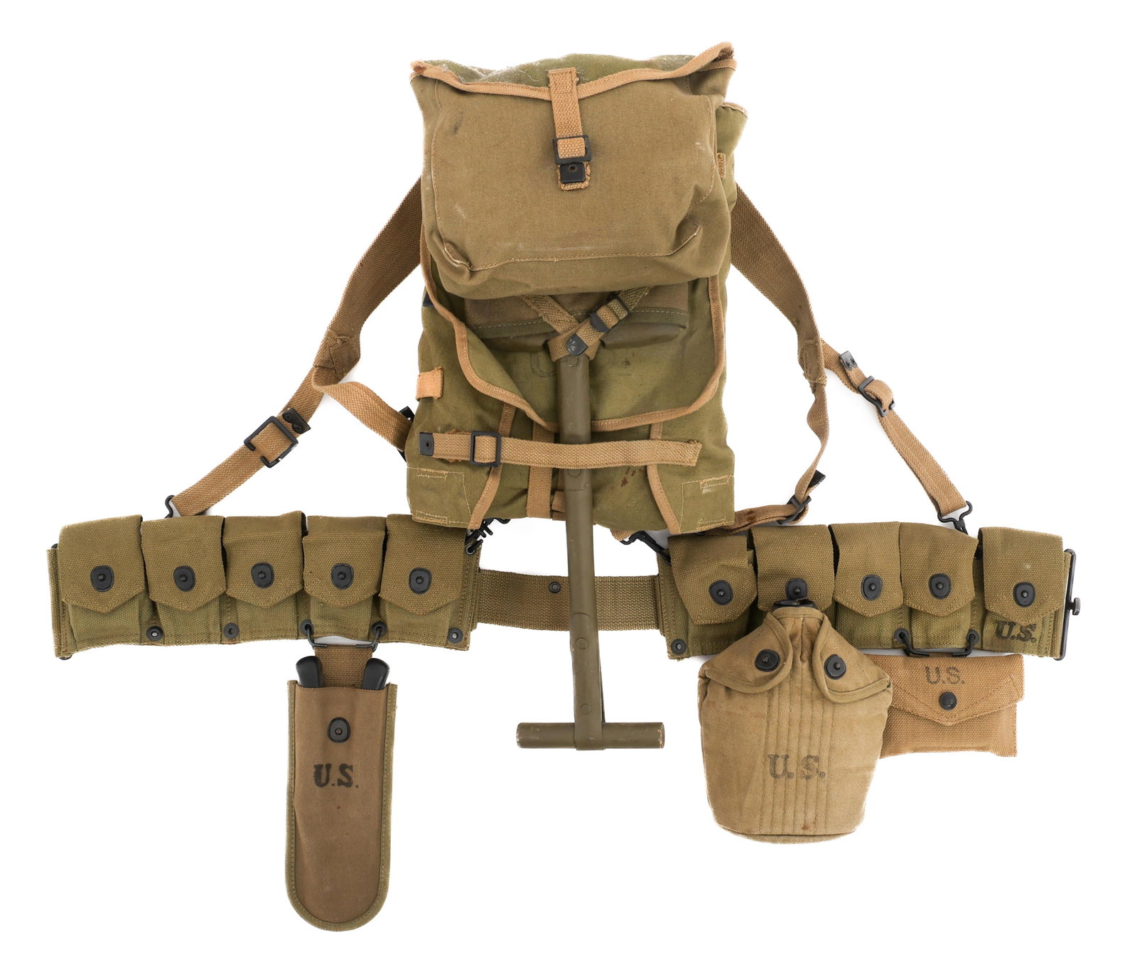 WWII US ARMY M1928 HAVERSACK & COMBAT GEAR SET: WWII US ARMY M1928 HAVERSACK & COMBAT GEAR SET WWII US Army M1928 Haversack and Combat Gear Set. (1) British Made M1928 Haversack. Maker marked by M.E. Co., dated 1944. Mess kit and utensils included.