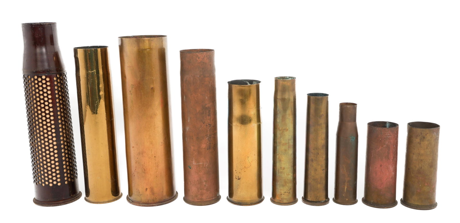 WWI US & EUROPEAN ARTILLERY SHELLS: WWI US & EUROPEAN ARTILLERY SHELLS WWI US and European Artillery Shells. Includes 37mm, 75mm, 105mm and more. Inert. Size: 7" to 16" Weight: 26 lbs