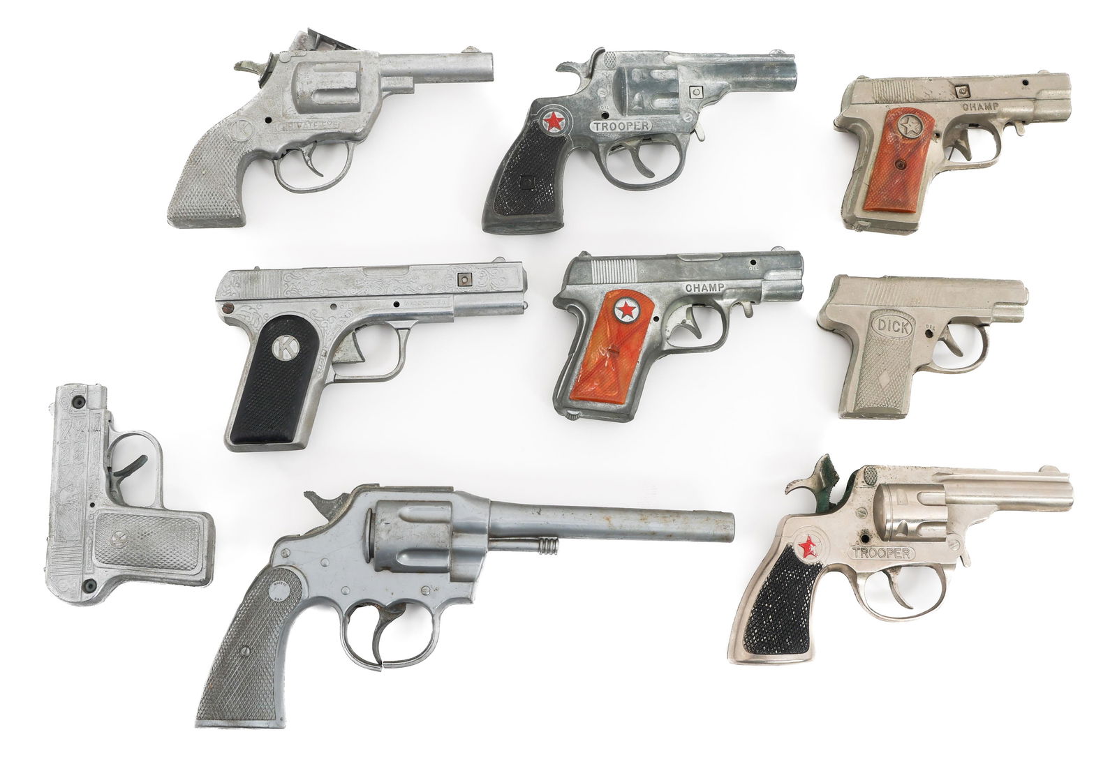 VINTAGE TOY PISTOLS: VINTAGE TOY PISTOLS Vintage Toy Pistols. Makers/models included are Hubley Champ, Hubley Trooper, Marx Repeater, Kilgore Private Eye, and more. Plastic and metal construction.