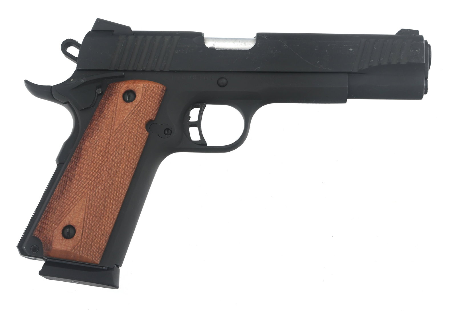 CITADEL MODEL 1911-A1FS .45 ACP CALIBER PISTOL: CITADEL MODEL 1911-A1FS .45 ACP CALIBER PISTOL Citadel Model 1911-A1FS .45 ACP caliber semi automatic pistol. Import stamped APINTL. Parkerized finish. Fixed sights. Checkered wood grips. Manual. Two 