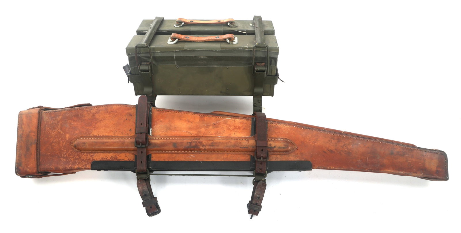 WWII US M1918 SCABBARD & MAGAZINE CHESTS: WWII US M1918 SCABBARD & MAGAZINE CHESTS WWII US Model 1918 scabbard and two magazine chests. Rigid scabbard stamped D-6065 and Boyt 1943. Two empty M1918 Browning BAR magazine chests mounted in Phill