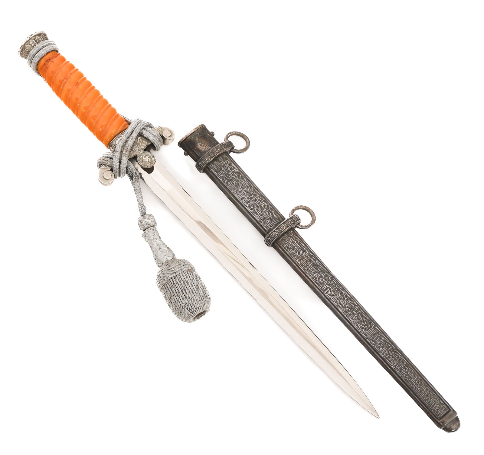 WWII GERMAN HEER M35 PARTS DAGGER: WWII GERMAN HEER M35 PARTS DAGGER WWII German Heer Model 1935 Parts Dagger. Period original Blade by Carl Julius Krebs, Solingen. Post-war production guard, grip, pommel, and scabbard. Blade Length: 9