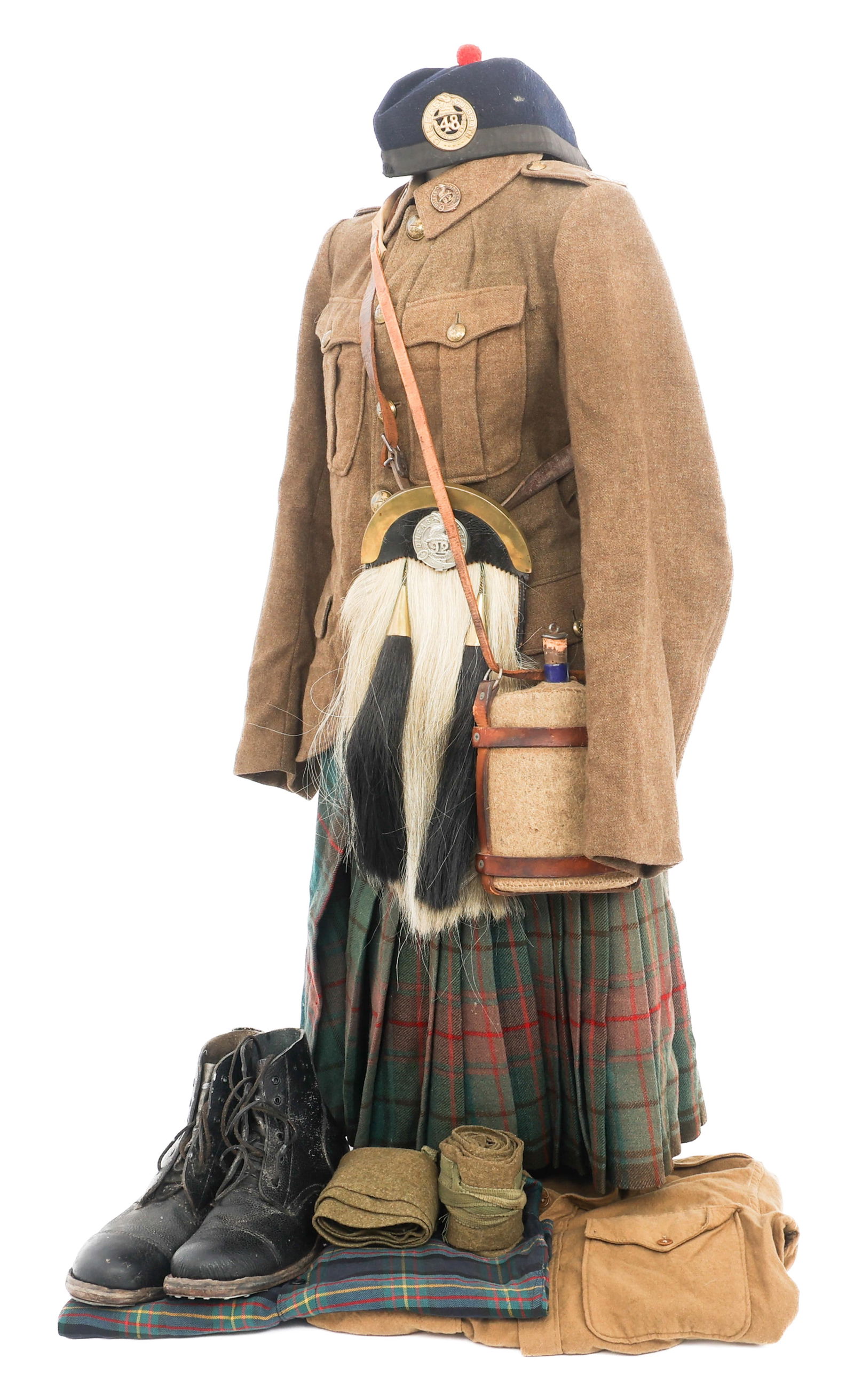 WWII CANADIAN HIGHLANDERS UNIFORM: WWII CANADIAN HIGHLANDERS UNIFORM WWII Canadian Highlanders Uniform. (1) Side Cap. 48th Highlander front badge. (1) Tunic. Wool construction with 48th and 92nd shoulder and collar insignia. Stamps pre