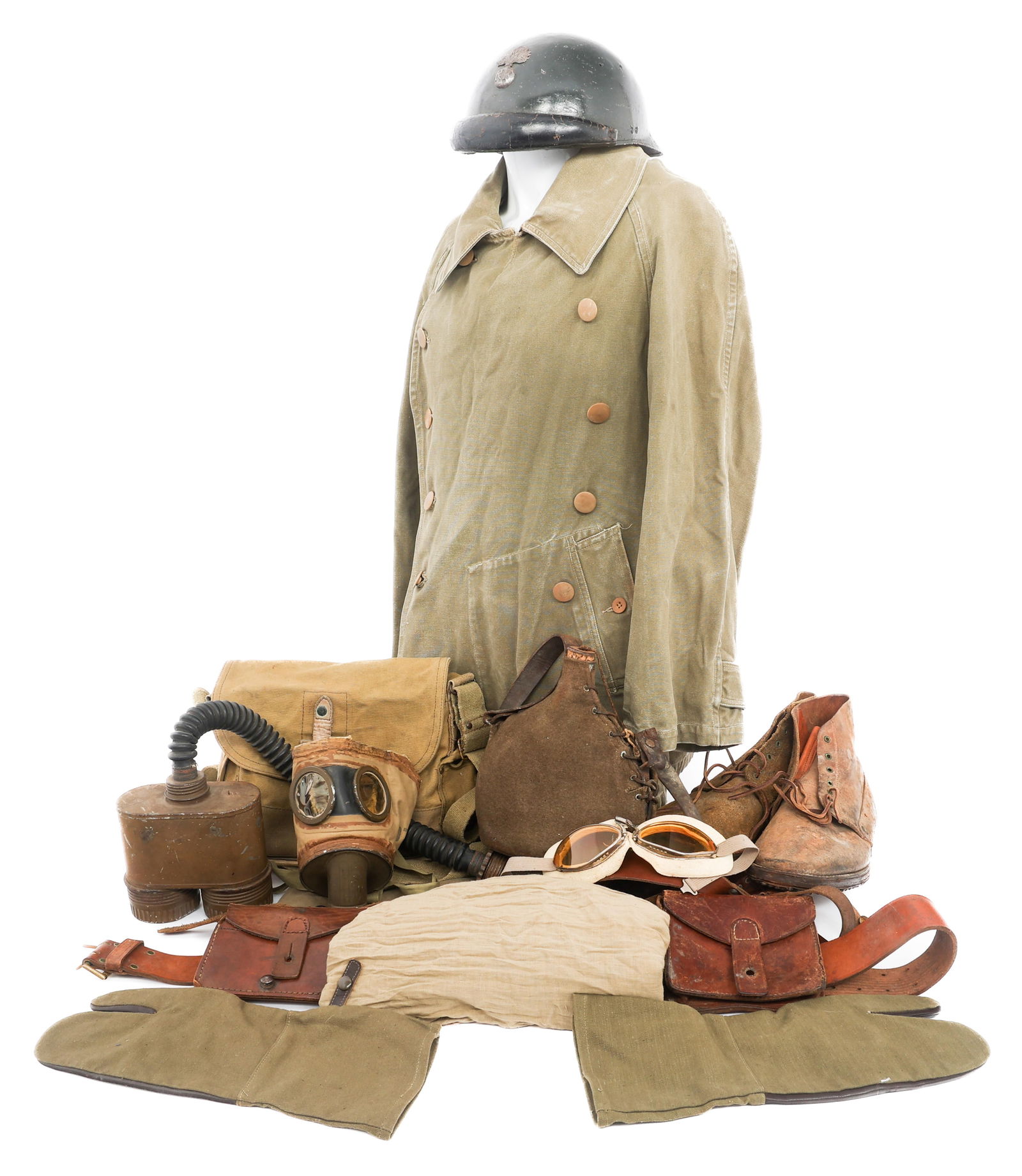 WWII FRENCH M38 MOTORCYCLIST UNIFORM & FIELD GEAR: WWII FRENCH M38 MOTORCYCLIST UNIFORM & FIELD GEAR WWII French M38 Motorcyclist Uniform & Field Gear Set. (1) M38 Motorcycle Jacket. Double breasted green canvas construction. No visible maker marks or