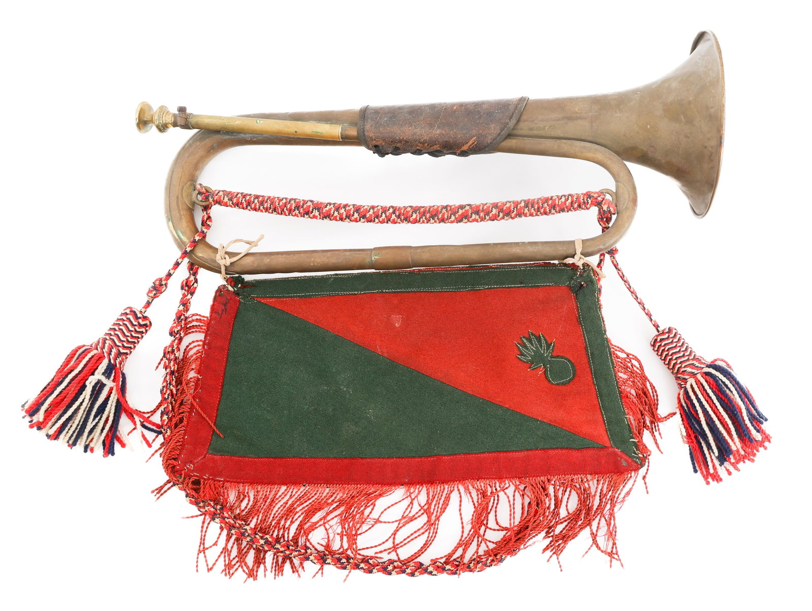 WWI FRENCH FOREIGN LEGION BRASS BUGLE: WWI FRENCH FOREIGN LEGION BRASS BUGLE WWI French Foreign Legion Brass Bugle with Trumpeter braid, foreign legion tasseled flag, and leather hand guard. Maker marked by E. Chantenay, Paris. Size: 18 1/
