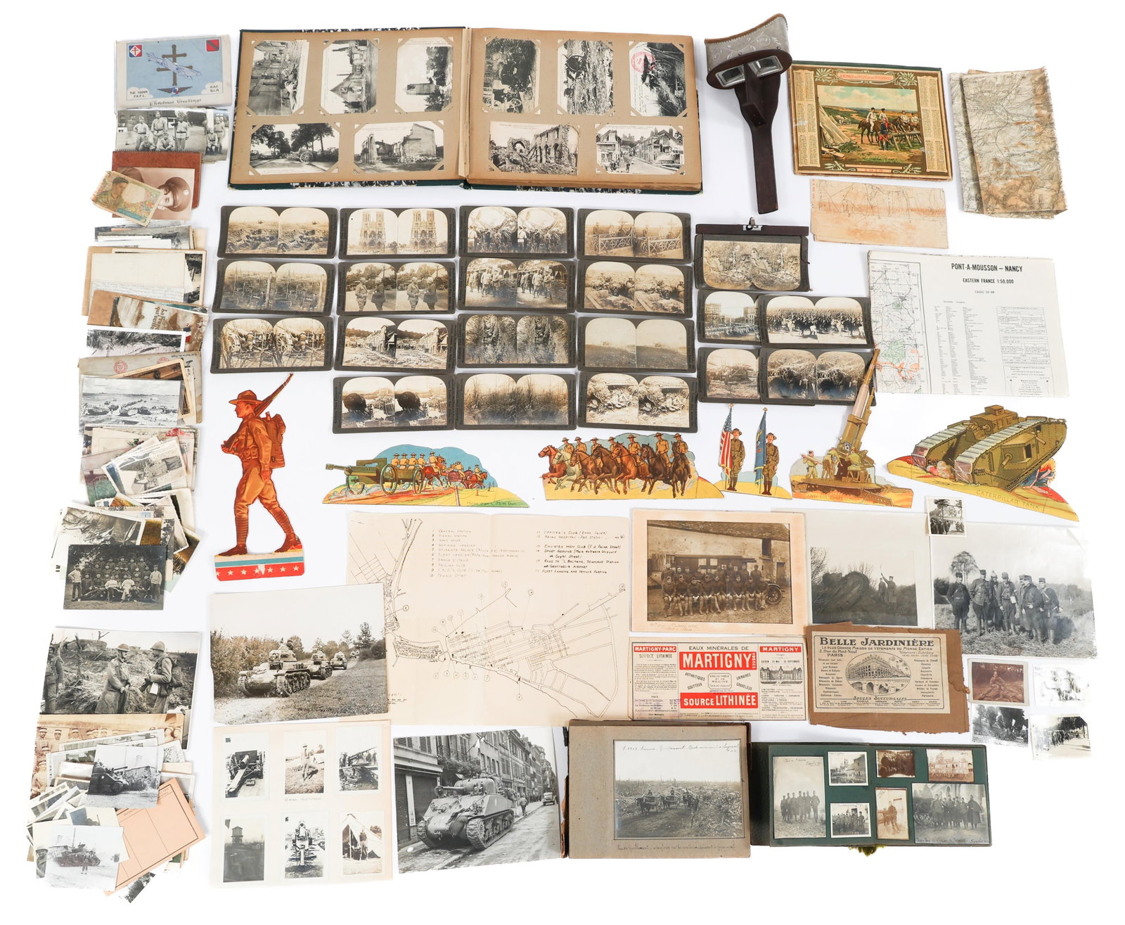 WWI - WWII FRENCH & US PHOTOS & POSTCARDS BONANZA: WWI - WWII FRENCH & US PHOTOS & POSTCARDS BONANZA WWI - WWII French and US Armed Forces Wartime Photos and Postcards Bonanza Lot. Includes: Stereoscope with WWI pictures, WWI postcards scrapbook, WWI 