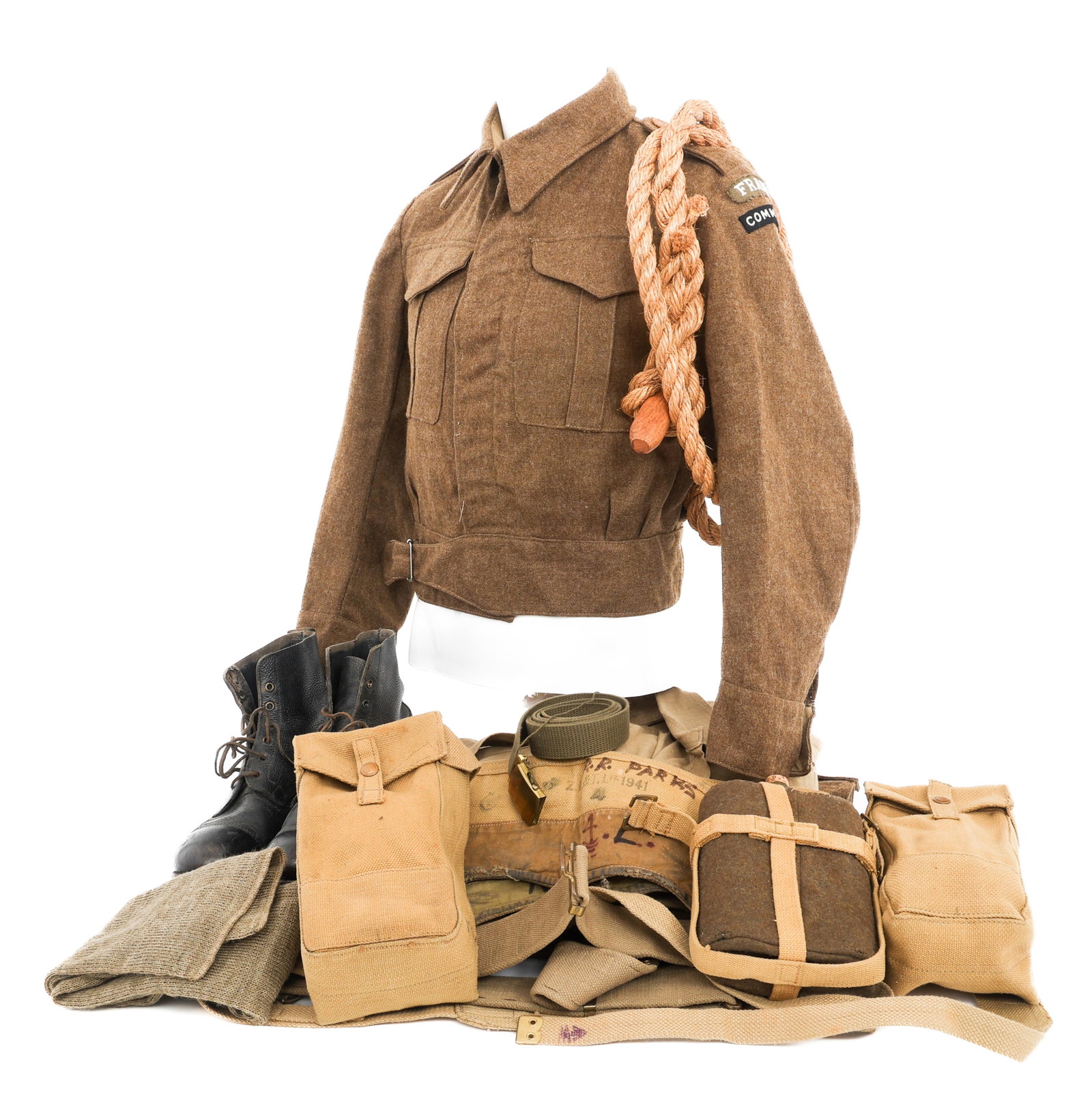 WWII FRENCH FFL COMMANDO & BRITISH UNIFORM: WWII FRENCH FFL COMMANDO & BRITISH UNIFORM WWII French Army FFL Commando Uniform. (1) Put together, P1940 British battledress jacket with France and Commando tabs, FFL patch on the right shoulder. mat
