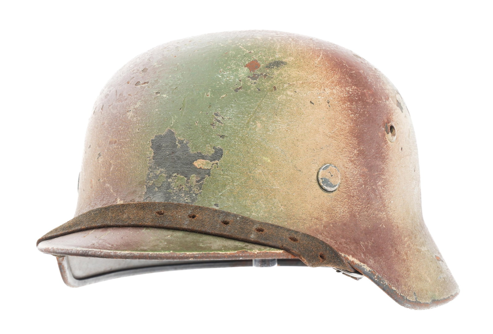 WWII GERMAN NORMANDIE CAMO M35 COMBAT HELMET: WWII GERMAN NORMANDIE CAMO M35 COMBAT HELMET WWII German Normandie Camouflage M35 Combat Helmet. Maker marked Q62 on inner left, serial number 2169. Eight tongue leather liner, drawstring and chinstra