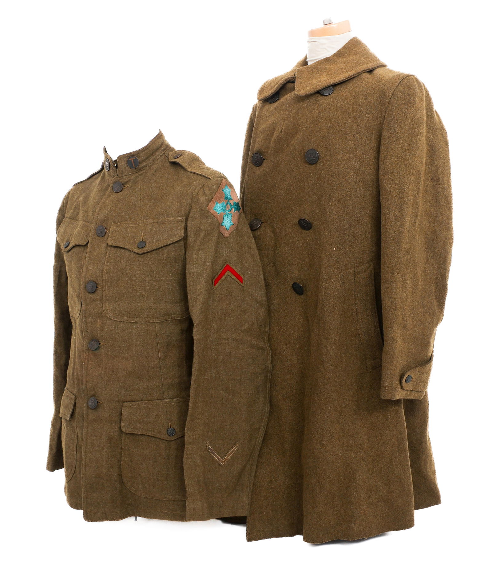 WWI US AEF 4th DIVISION NCO M1917 TUNIC & OVERCOAT: WWI US AEF 4th DIVISION NCO M1917 TUNIC & OVERCOAT WWI US AEF 4th Division NCO M1917 Tunic & Overcoat. (1) M1917 OD wool Service Tunic. 4th Division theater made patch, Corporal rank insignia, enliste