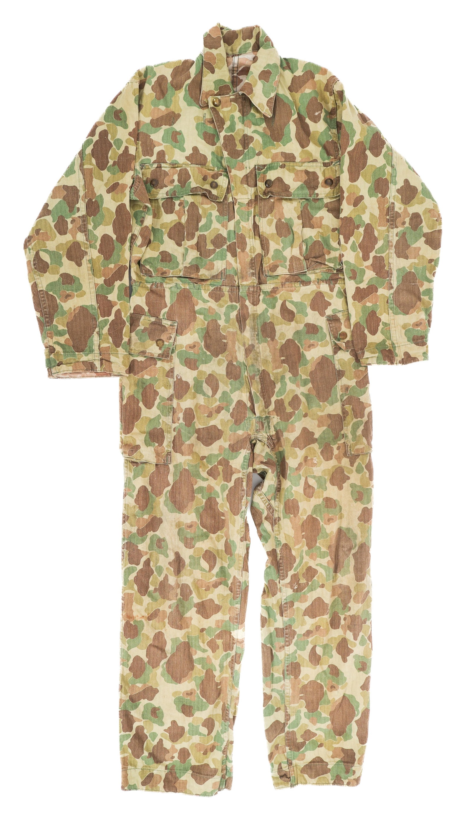 WWII US FROGSKIN CAMOUFLAGE HBT COVERALLS: WWII US FROGSKIN CAMOUFLAGE HBT COVERALLS WWII US Army / Marine Corps Frogskin Camouflage HBT Coveralls. Reversible HBT construction. H-6887 ink stamped on the underside of the collar. Fully functiona