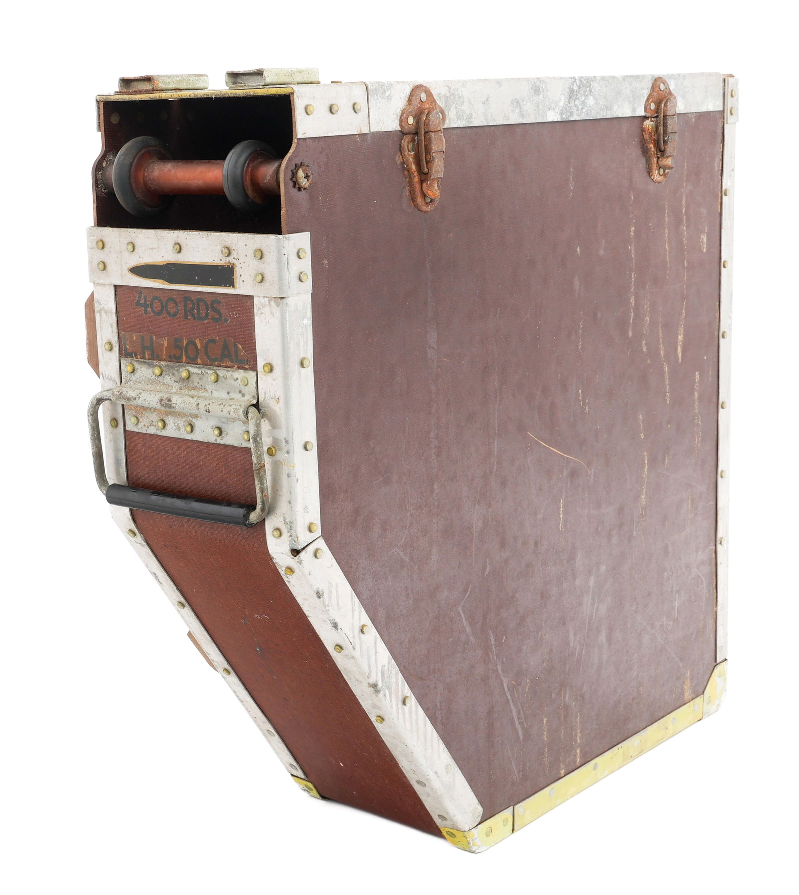 WWII USAAF AERIAL GUNNER 400 RD .50 CAL AMMO CASE: WWII USAAF AERIAL GUNNER 400 RD .50 CAL AMMO CASE WWII USAAF Aerial Gunner 400 Round .50 Caliber Ammunition Case. Aluminum and fiberglass construction. No contents. Size: 19" x 18 3/4" x 6 1/4" Weight