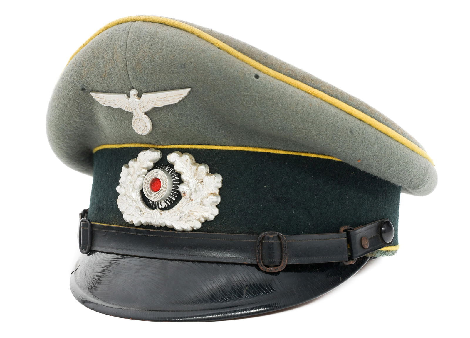 WWII GERMAN HEER SIGNAL CORPS EM/NCO VISOR CAP: WWII GERMAN HEER SIGNAL CORPS EM/NCO VISOR CAP WWII German Heer Signal Corps Enlisted / NCO Visor Cap. Feldgrau, fine wool construction with yellow piping and green band. Heer Eagle and wreathed cocka