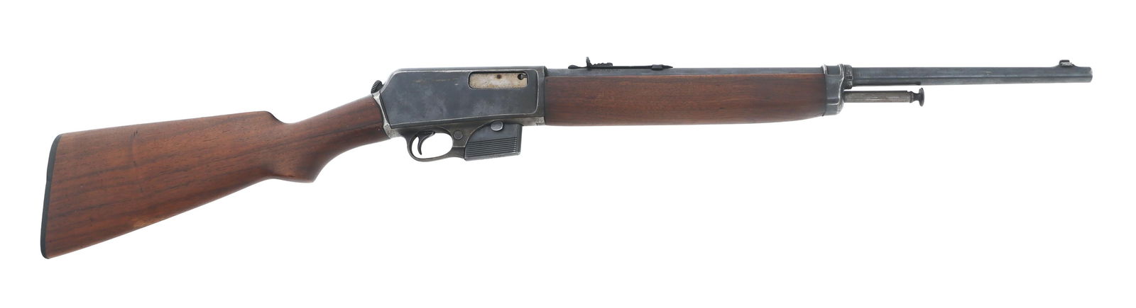 WINCHESTER MODEL 07SL .351 WIN CALIBER RIFLE: WINCHESTER MODEL 07SL .351 WIN CALIBER RIFLE 1935 Winchester Model 07SL .351 Win caliber semi automatic rifle. Blued finish. Blade front sight. Adjustable rear sight. Drilled and tapped receiver. Wood