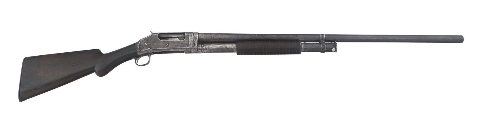 WINCHESTER MODEL 1897 12 GAUGE PUMP ACTION SHOTGUN: WINCHESTER MODEL 1897 12 GAUGE PUMP ACTION SHOTGUN 1904 Winchester Model 1897 12 gauge pump action shotgun. Fixed Full choke. Bead front sight. Wood stock. Caliber / Gauge: 12 Barrel Length: 30" Seria