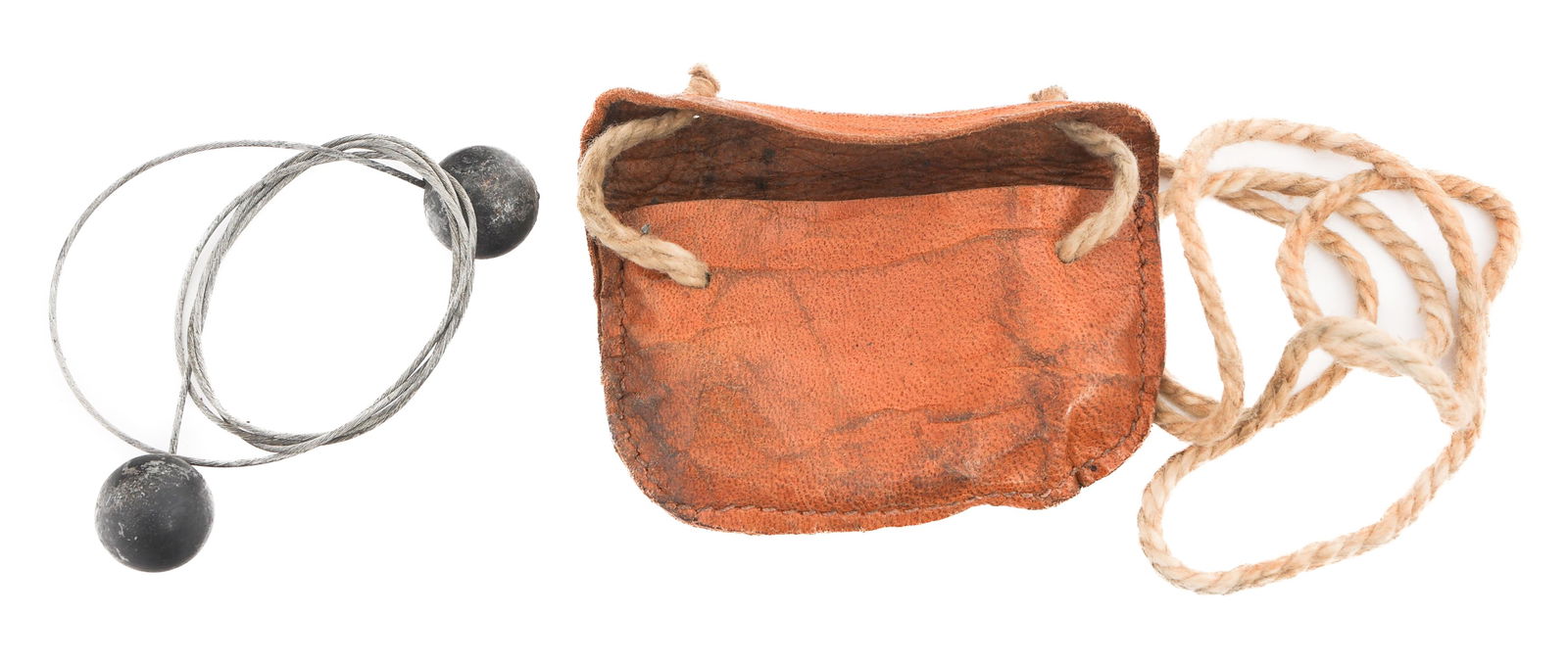 WWII BRITISH SOE GARROTE WIRE WITH CARRYING POUCH: WWII BRITISH SOE GARROTE WIRE WITH CARRYING POUCH WWII British SOE Garrote Wire. Marked S for Sinclair. Leather pouch marked Supplied by J + I Marshall Glasgow.