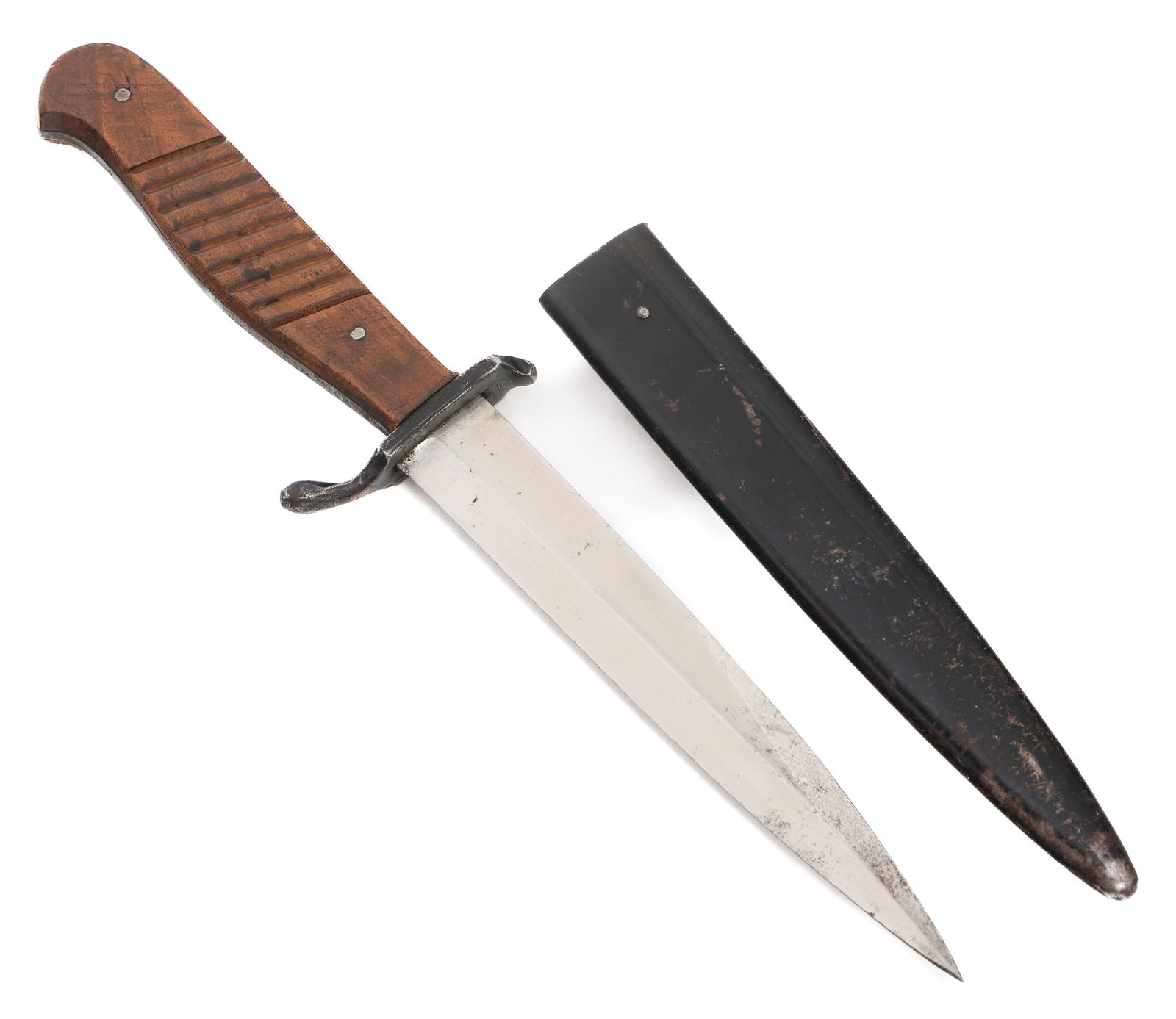 IMPERIAL GERMAN LUFTWAFFE BOOT KNIFE with SCABBARD: IMPERIAL GERMAN LUFTWAFFE BOOT KNIFE with SCABBARD Imperial German Luftwaffe Boot Knife. Single edged, bright blade. No visible marks. Full tang construction with steel guard and wood grips. Black pai