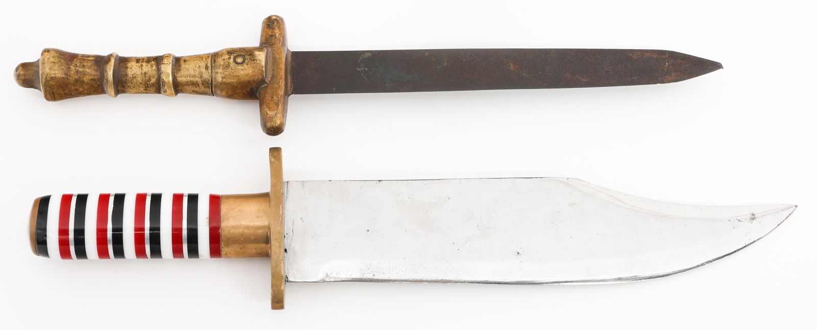 CUSTOM BOWIE KNIFE & DAGGER: CUSTOM BOWIE KNIFE & DAGGER Bowie Knife and Dagger. (1) Bowie Knife. Single edged, bright blade. No visible marks. Brass hilt with plastic and alloy spacers. No scabbard. (1) Dagger. Double edged blad