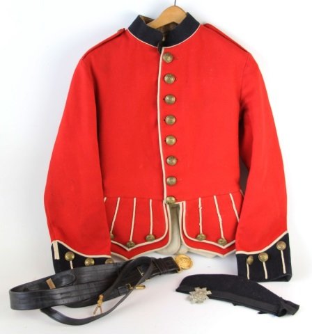 CANADIAN ROYAL HIGHLANDER THE BLACK WATCH UNIFORM: CANADIAN ROYAL HIGHLANDER THE BLACK WATCH UNIFORM The Black Watch, Royal Highland Regiment of Canada, Mens Presentation jacket, cap and cap badge. Red main form with white piping and black trim to col
