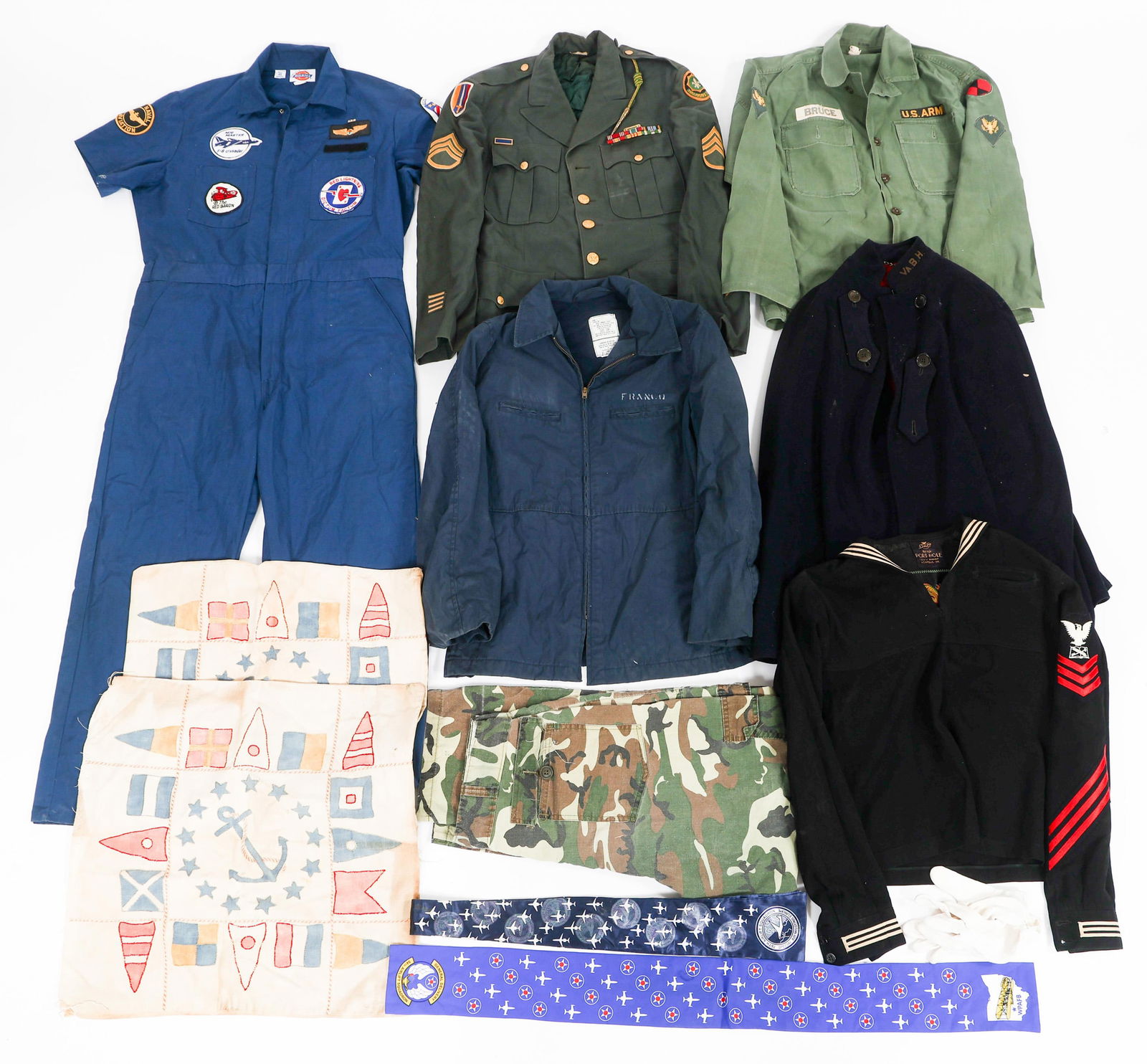 WWII US HOSPITAL NURSE CAPE & COLD WAR UNIFORMS: WWII US HOSPITAL NURSE CAPE & COLD WAR UNIFORMS WWII - Cold War Uniforms. (1) WWII Hospital Nurse cape. Dark blue wool with red linen. Gold bullion embroidered VA. B.H collar. Tailor tag. (1) Cold war