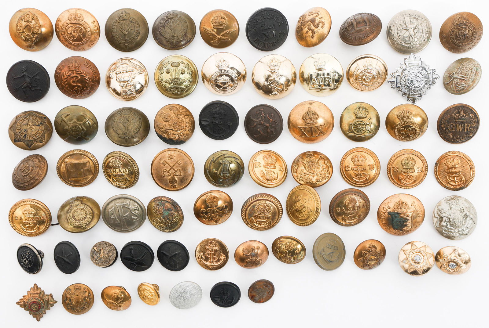 WWI - COLD WAR WORLD MILITARY UNIFORM BUTTONS (1 of 13)