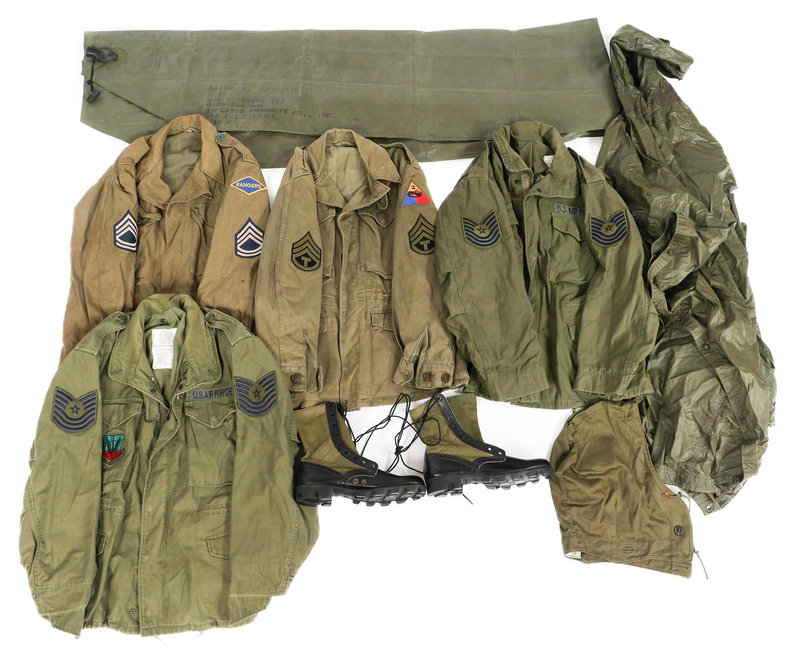 WWII - VIETNAM WAR US FIELD JACKETS & FIELD GEAR (1 of 18)