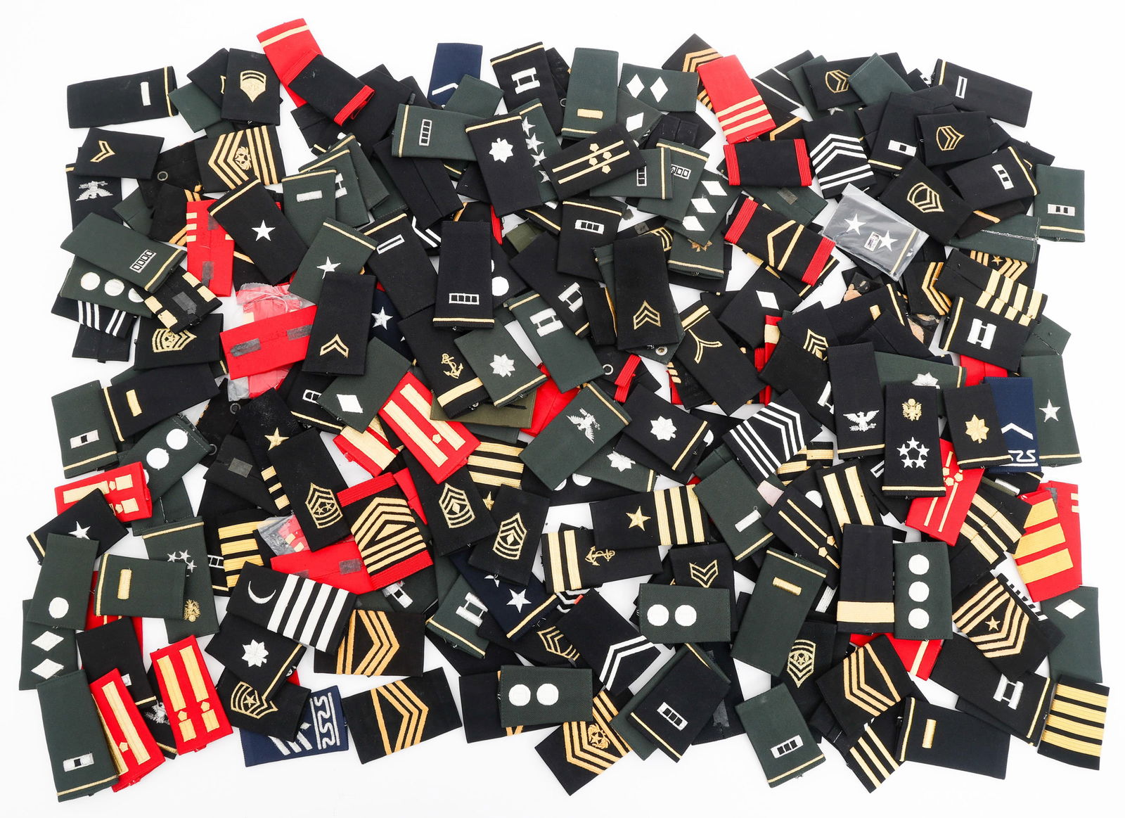 COLD WAR - CURRENT US ARMY & ROTC SHOULDER BOARDS: COLD WAR - CURRENT US ARMY & ROTC SHOULDER BOARDS Cold War - Current US Army and ROTC Shoulder Boards. Includes 1st Sergeant, Major, Captain, 1st Lieutenant, Colonel, Major General and more. Mix of si