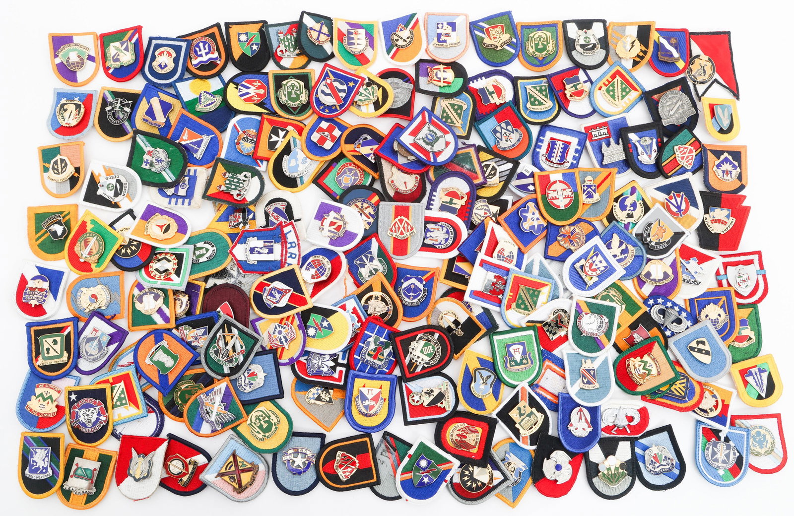 COLD WAR - CURRENT US ARMED FORCES FLASH INSIGNIA (1 of 16)